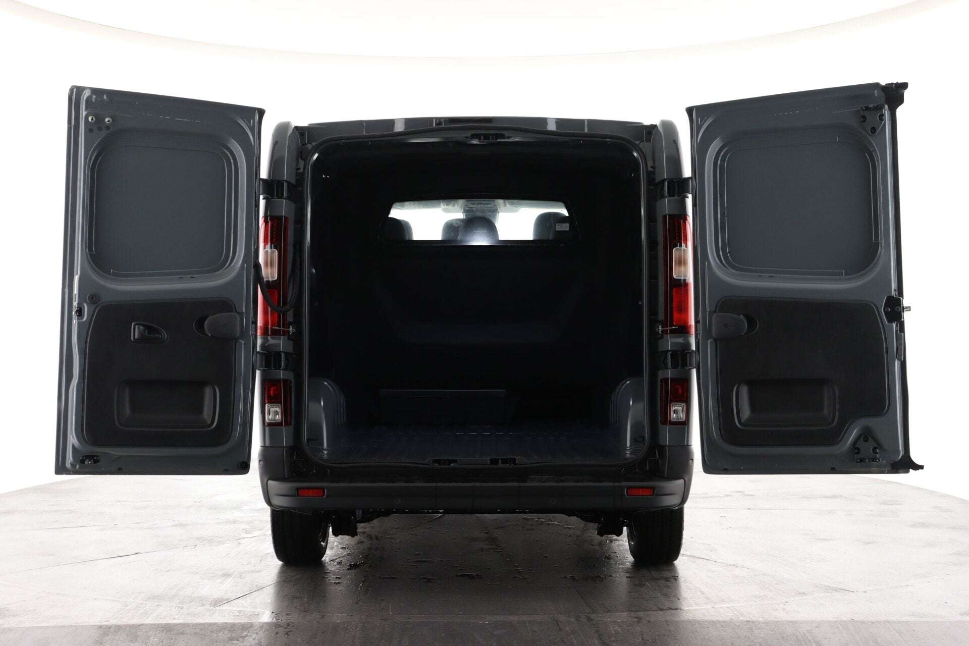 A 2026 RENAULT TRAFIC LL30 Blue dCi 170 ExtraSport CrewVan EAG9 A 2026 RENAULT TRAFIC LL30 Blue dCi 170 ExtraSport CrewVan EAG9