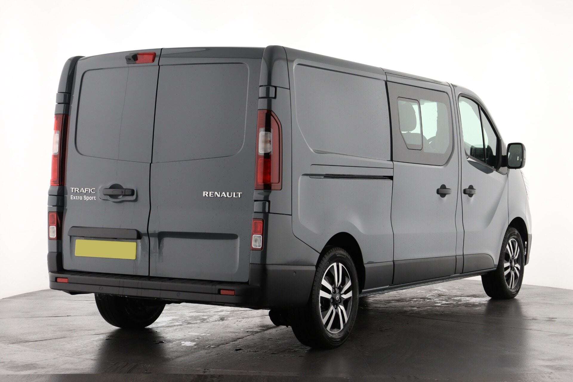 A 2026 RENAULT TRAFIC LL30 Blue dCi 170 ExtraSport CrewVan EAG9 A 2026 RENAULT TRAFIC LL30 Blue dCi 170 ExtraSport CrewVan EAG9