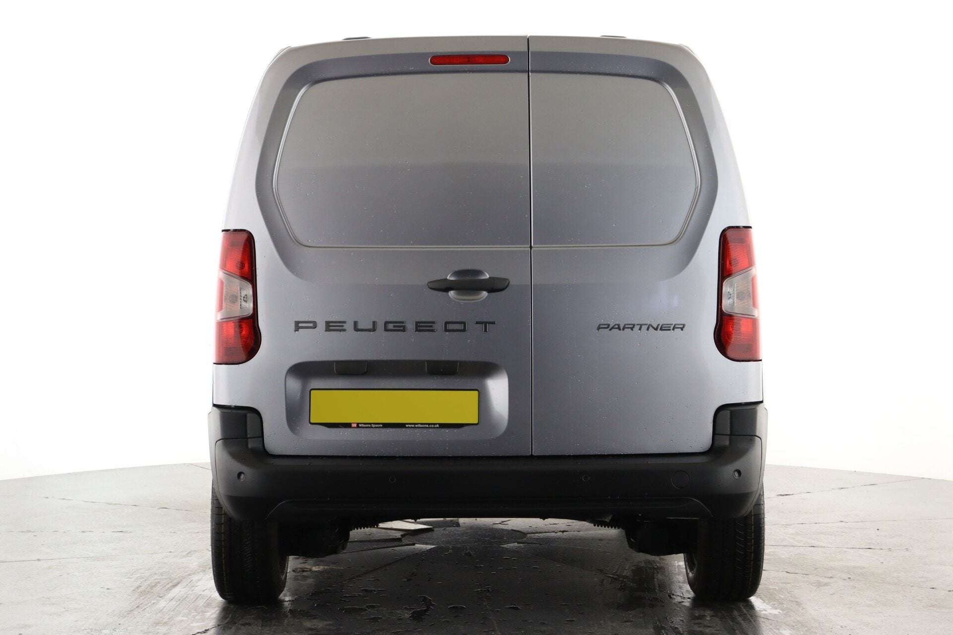 A 2026 PEUGEOT PARTNER M 1.5 BlueHDi 100 Professional Plus A 2026 PEUGEOT PARTNER M 1.5 BlueHDi 100 Professional Plus