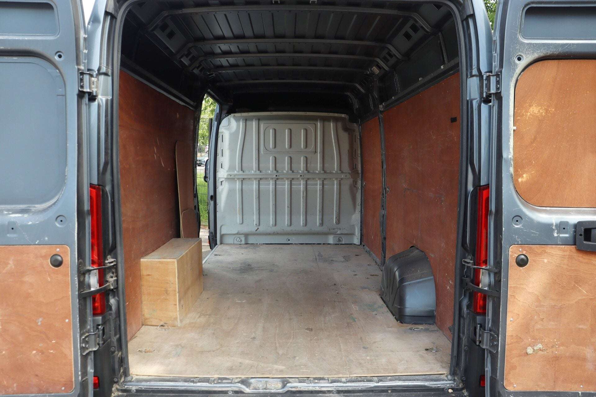 A 2021 CITROEN RELAY 35 L4H2 2.2 BlueHDi 140ps Enterprise A 2021 CITROEN RELAY 35 L4H2 2.2 BlueHDi 140ps Enterprise