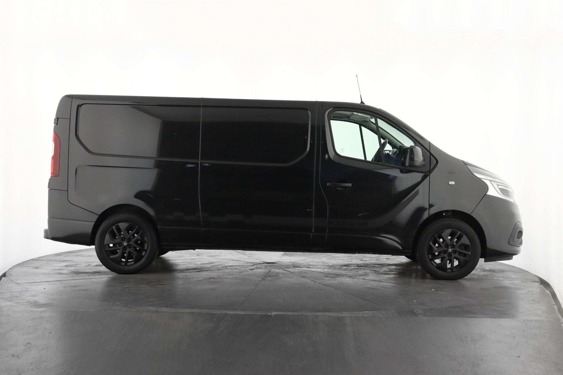 2021 RENAULT TRAFIC 2021 RENAULT TRAFIC