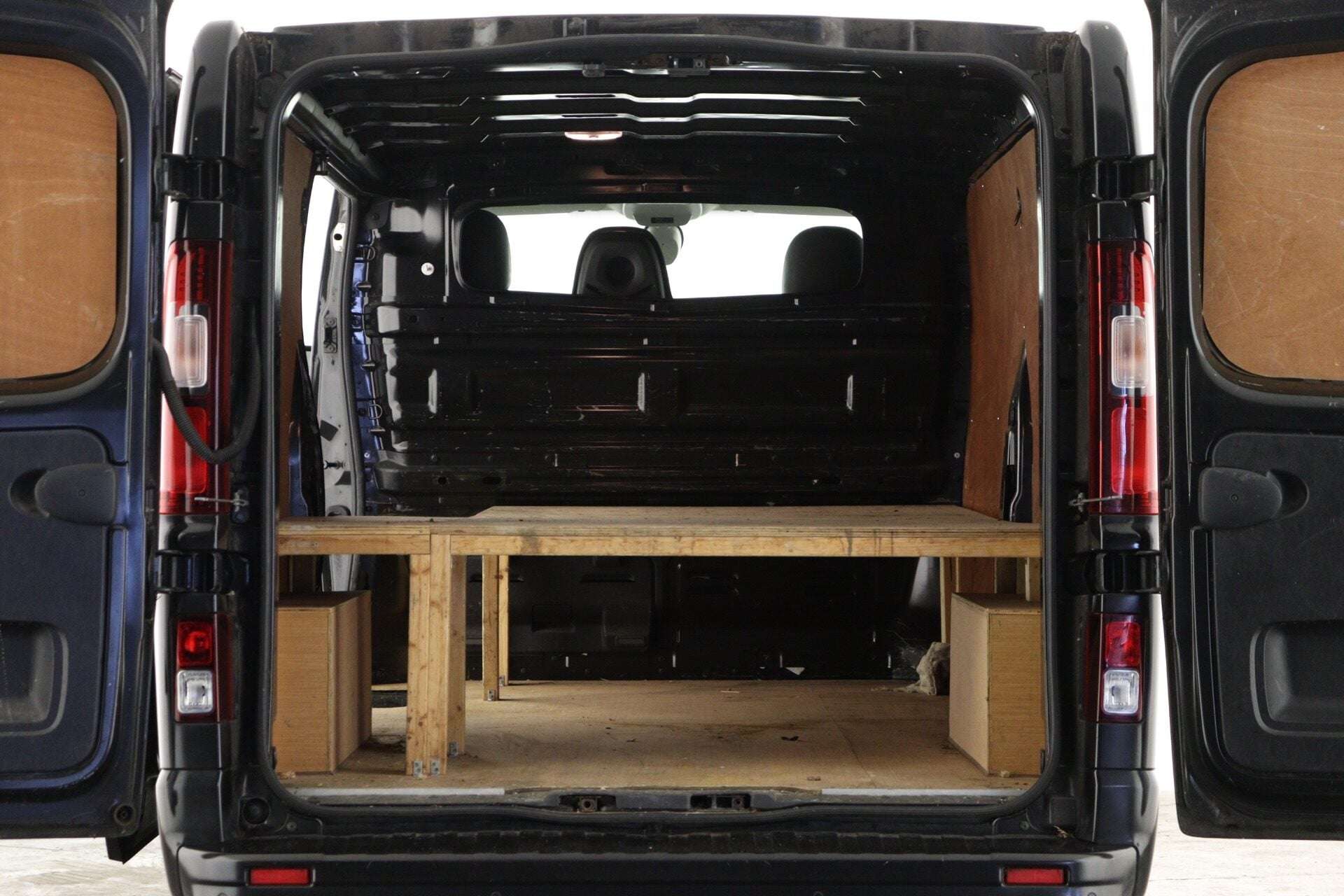A 2021 RENAULT TRAFIC LL30 BLACK EDITION ENERGY DCI A 2021 RENAULT TRAFIC LL30 BLACK EDITION ENERGY DCI