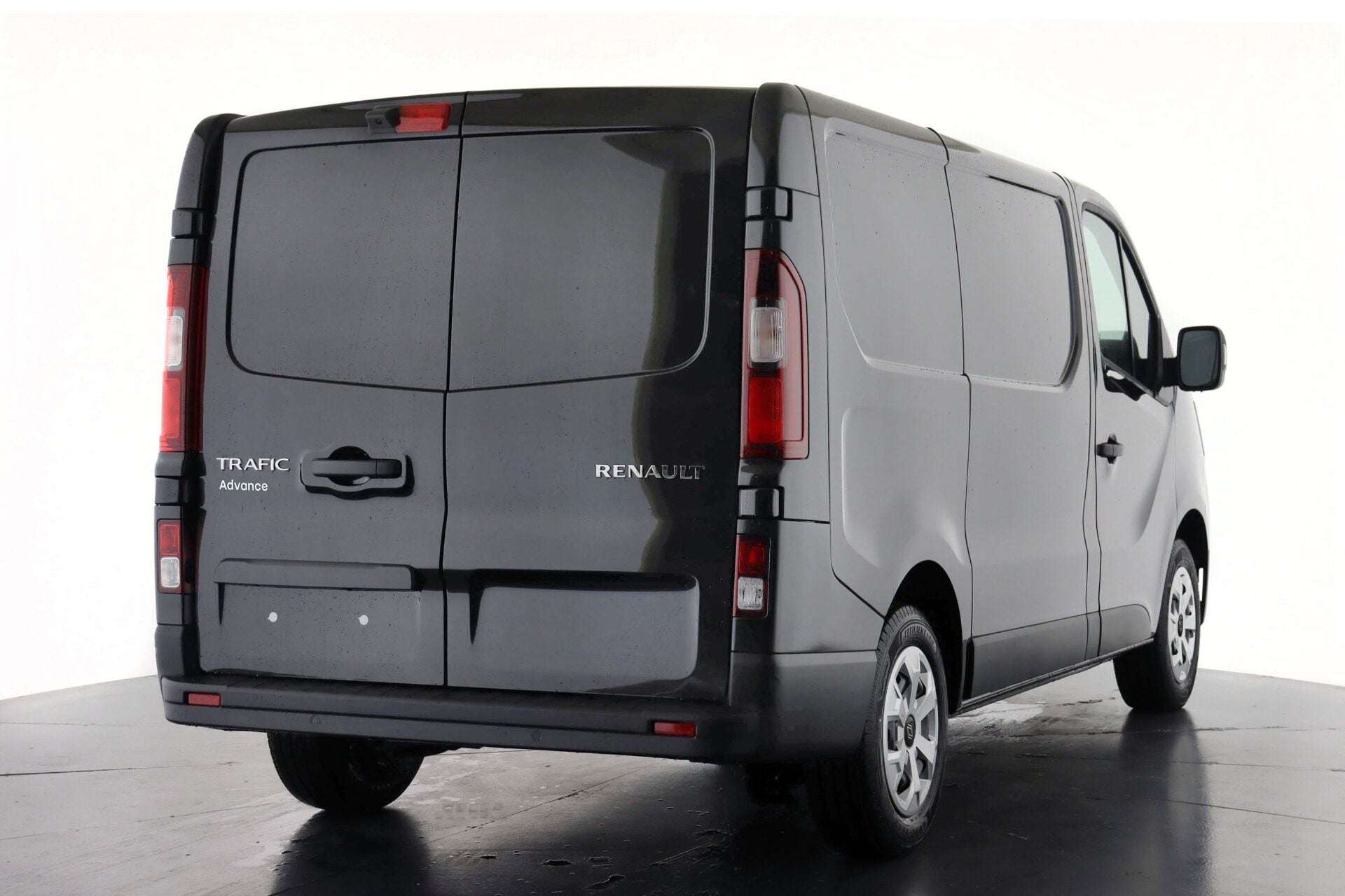 A 2026 RENAULT TRAFIC SL30 Blue dCi 130 Advance MY26 A 2026 RENAULT TRAFIC SL30 Blue dCi 130 Advance MY26
