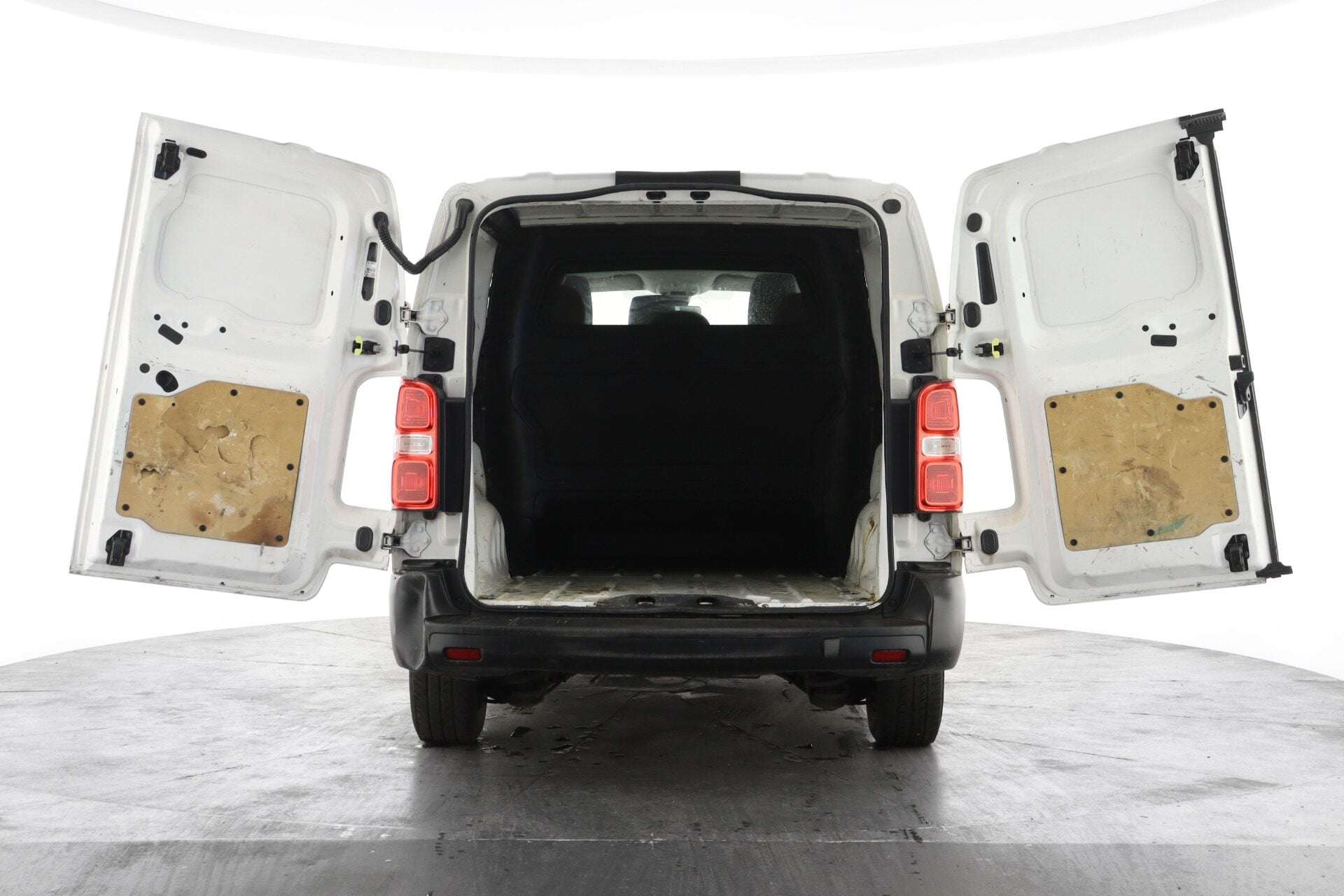A 2018 CITROEN DISPATCH CITROEN DISPATCH 1400 CREW VAN A 2018 CITROEN DISPATCH CITROEN DISPATCH 1400 CREW VAN