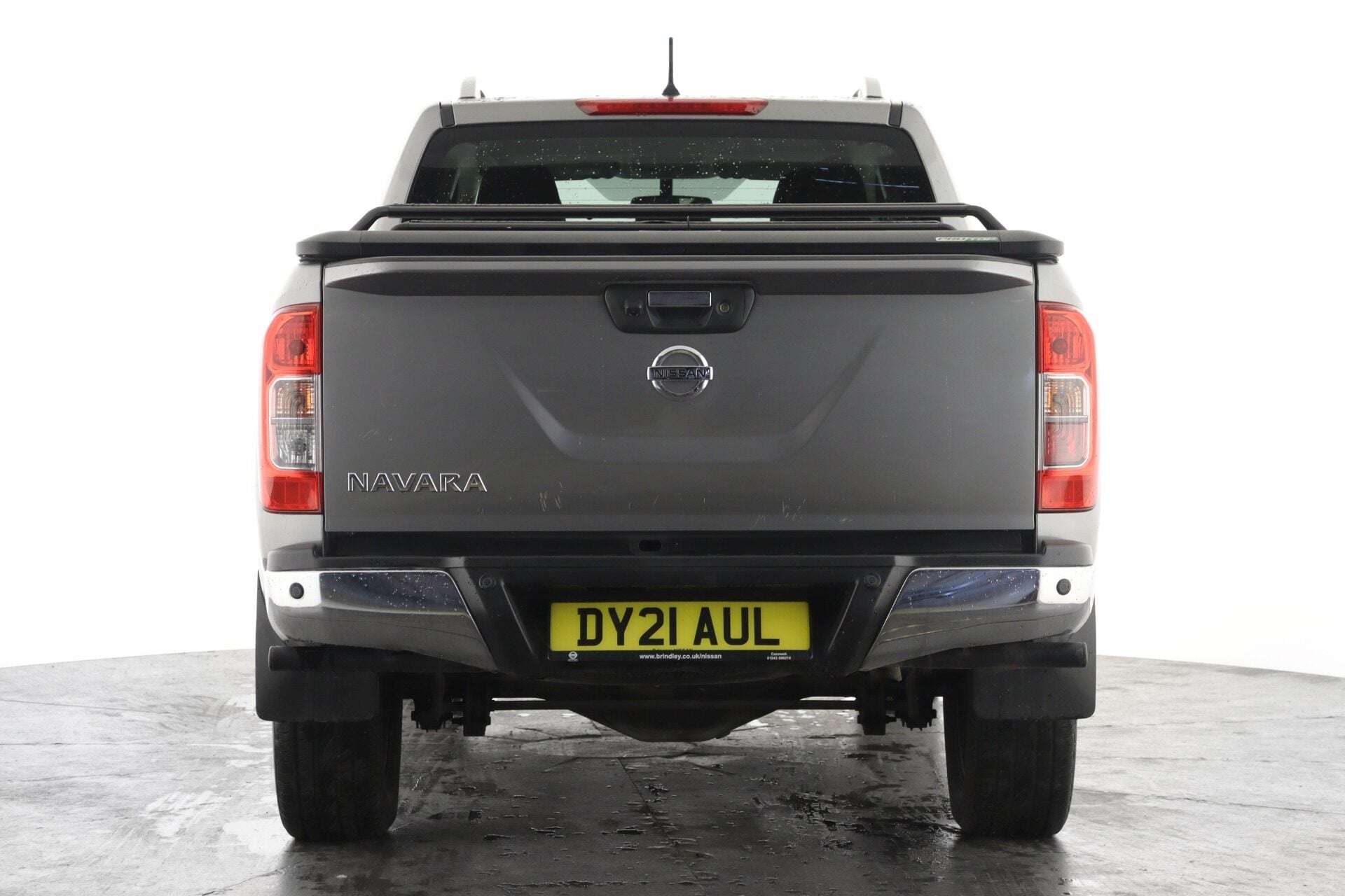 A 2021 NISSAN NAVARA Double Cab Pick Up Tekna 2.3dCi 190 TT 4WD Auto A 2021 NISSAN NAVARA Double Cab Pick Up Tekna 2.3dCi 190 TT 4WD Auto