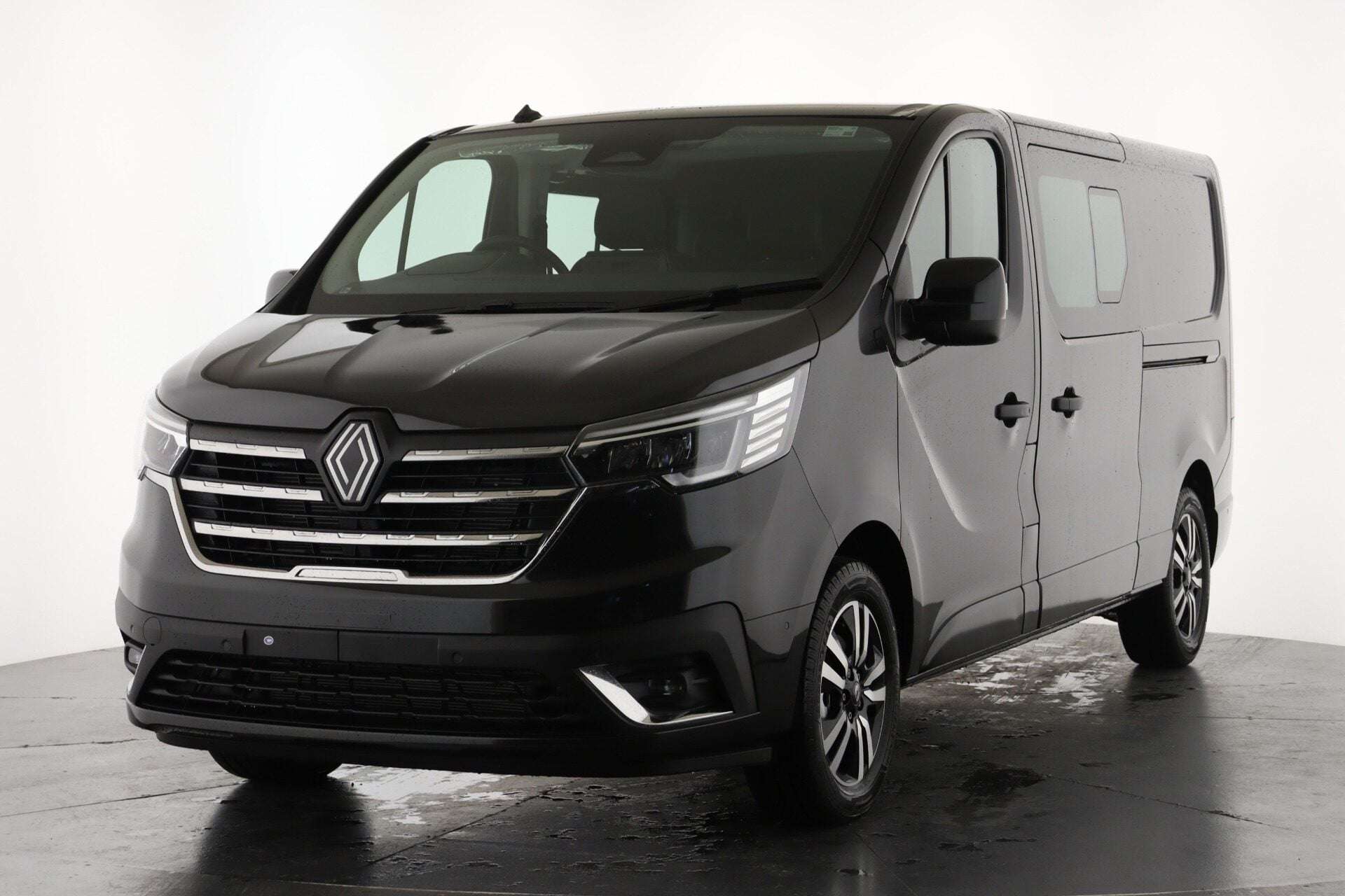 2026 RENAULT TRAFIC 2026 RENAULT TRAFIC