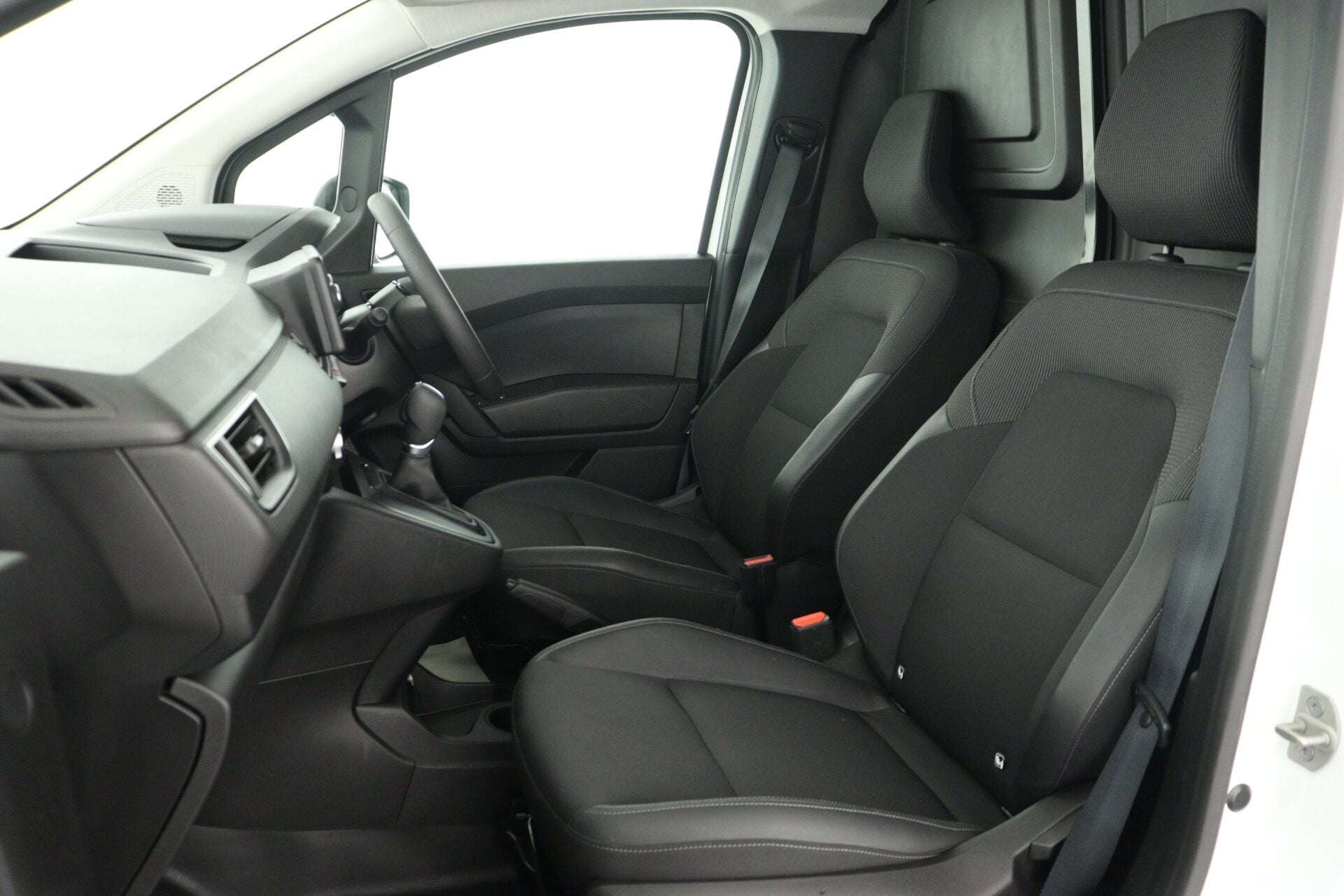 2024 RENAULT KANGOO 2024 RENAULT KANGOO