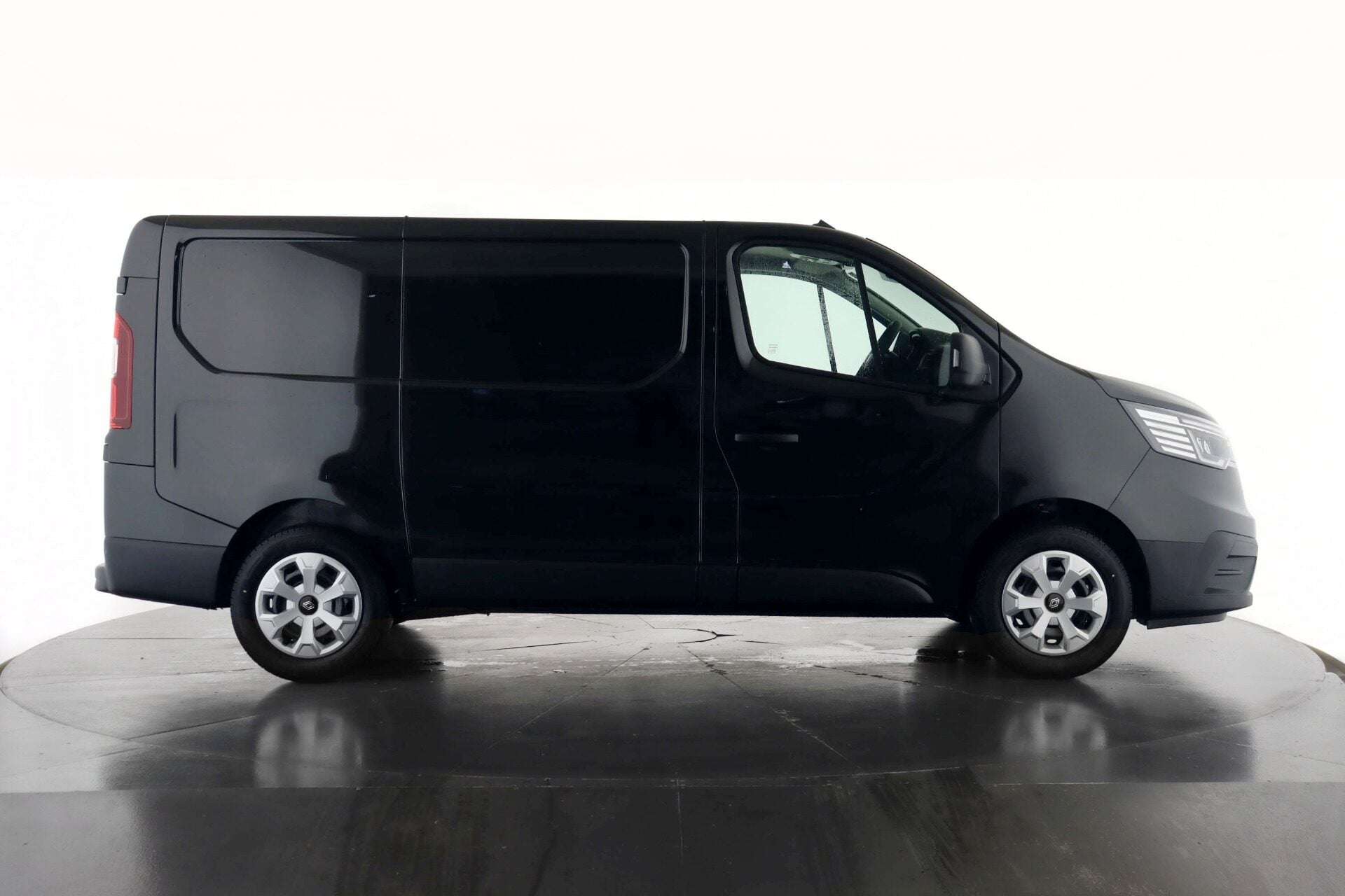 2026 RENAULT TRAFIC 2026 RENAULT TRAFIC