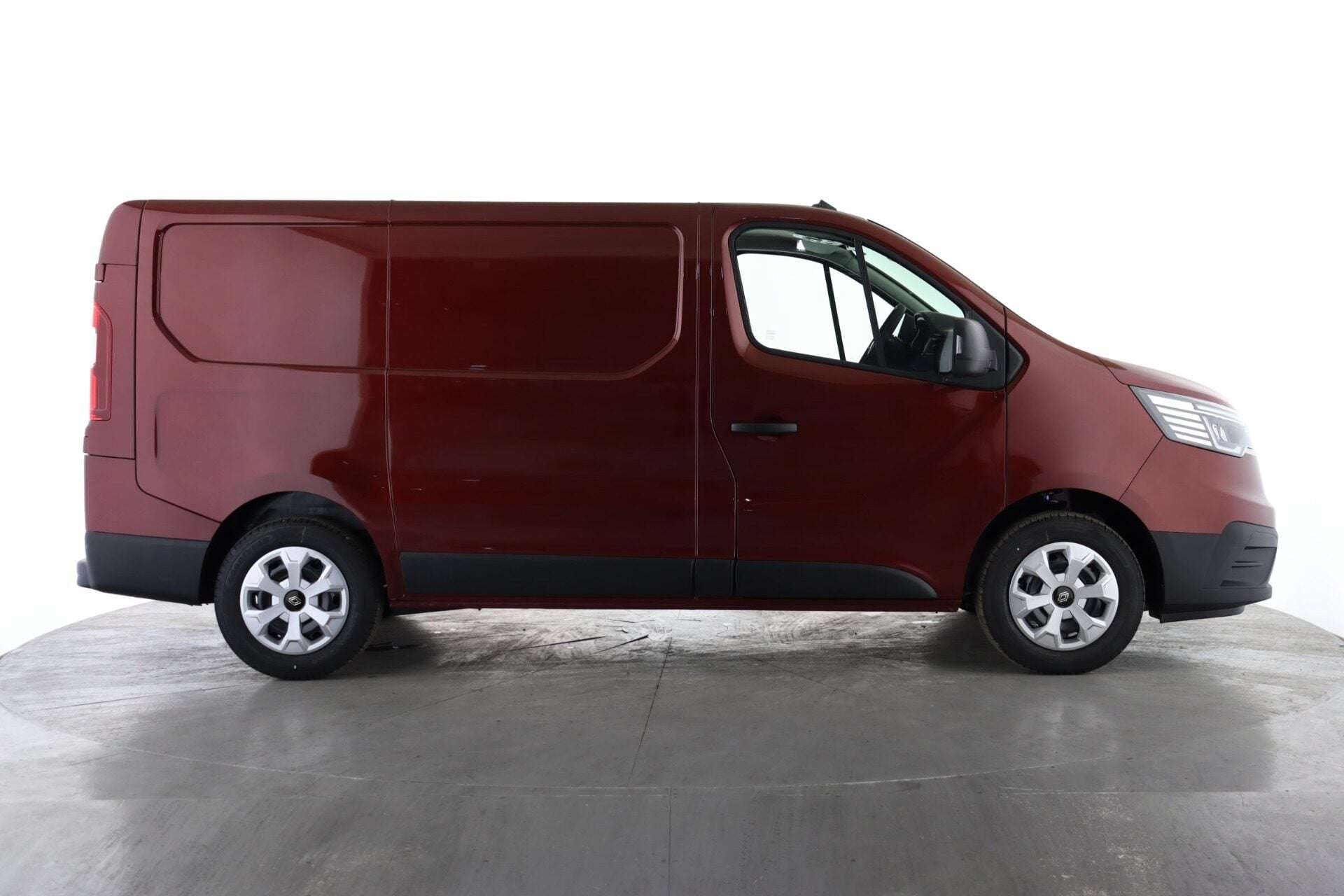 2026 RENAULT TRAFIC 2026 RENAULT TRAFIC