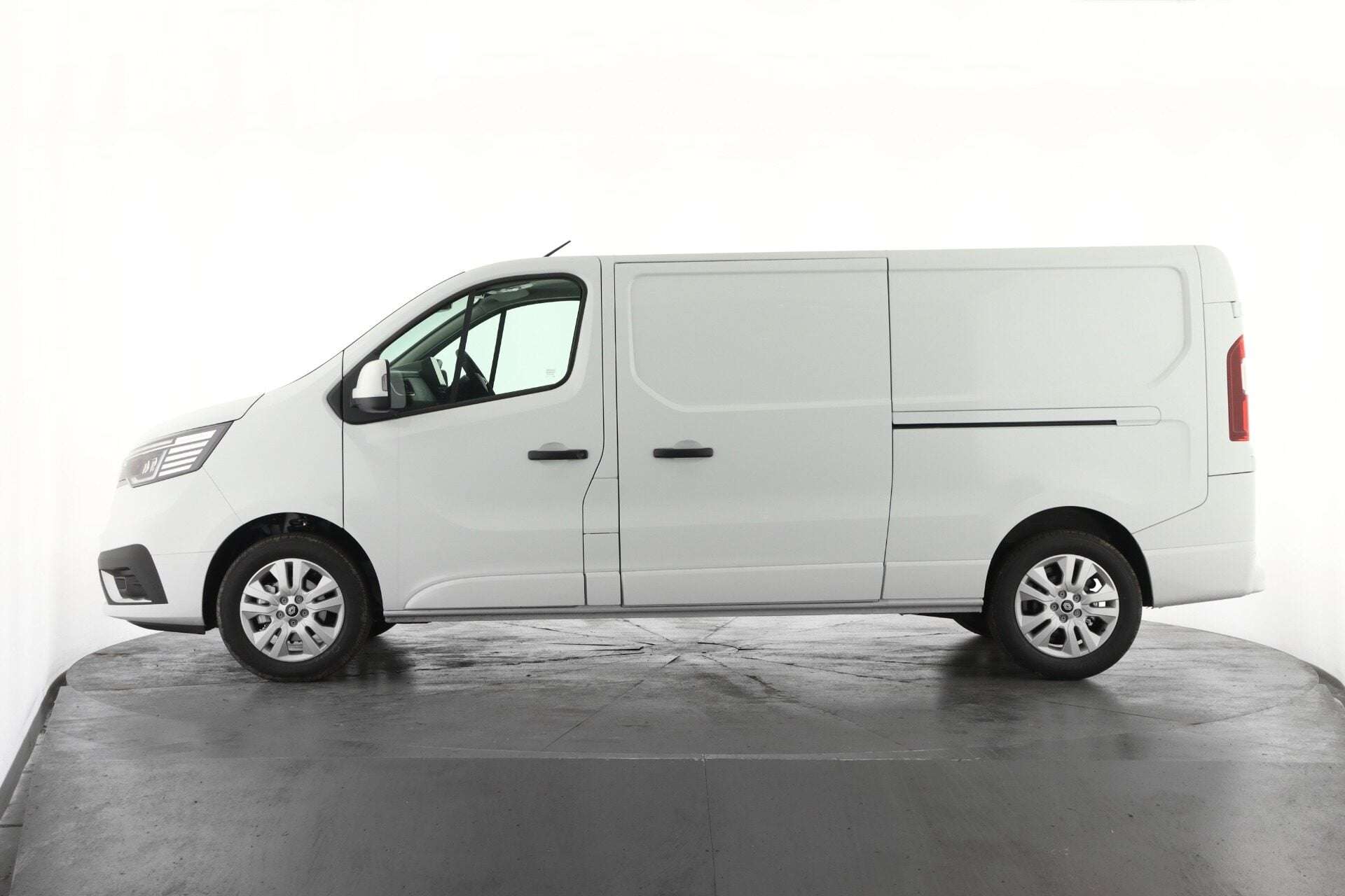 2026 RENAULT TRAFIC 2026 RENAULT TRAFIC