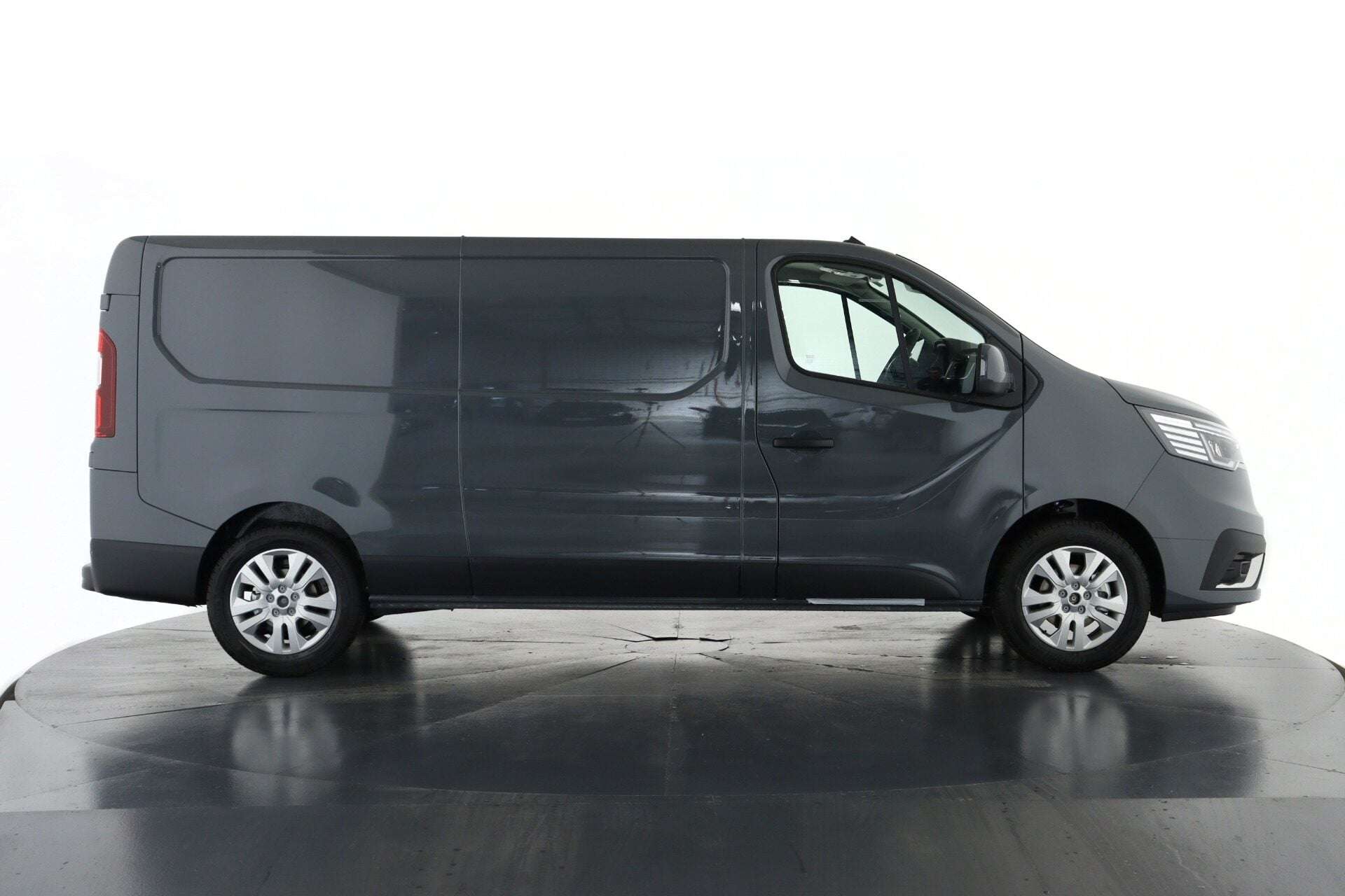 2026 RENAULT TRAFIC 2026 RENAULT TRAFIC