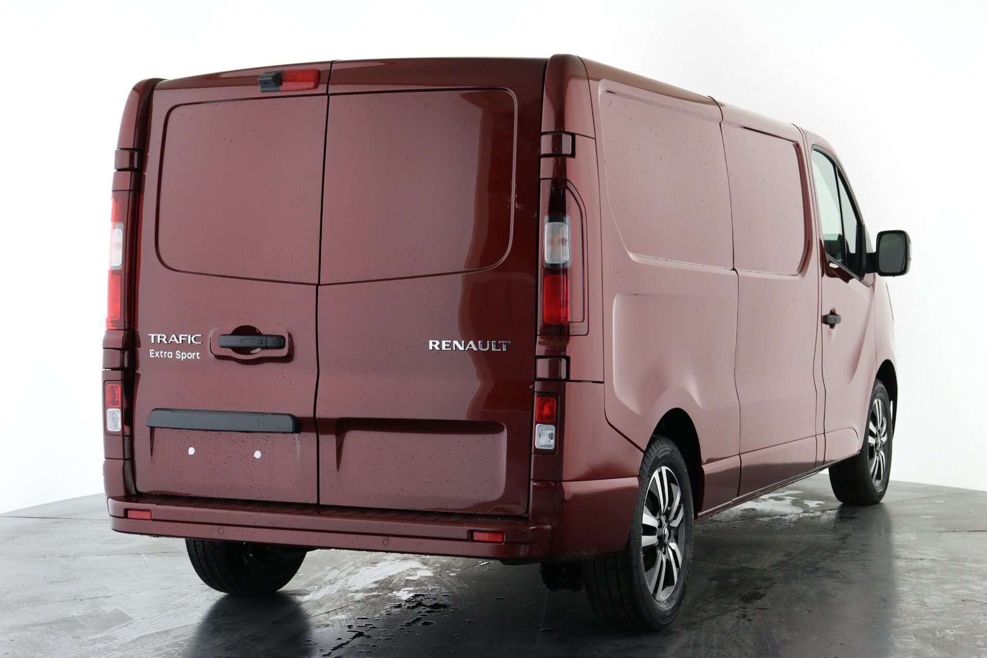 A 2026 RENAULT TRAFIC LL30 Blue dCi 170 Extra Sport Auto MY26 A 2026 RENAULT TRAFIC LL30 Blue dCi 170 Extra Sport Auto MY26