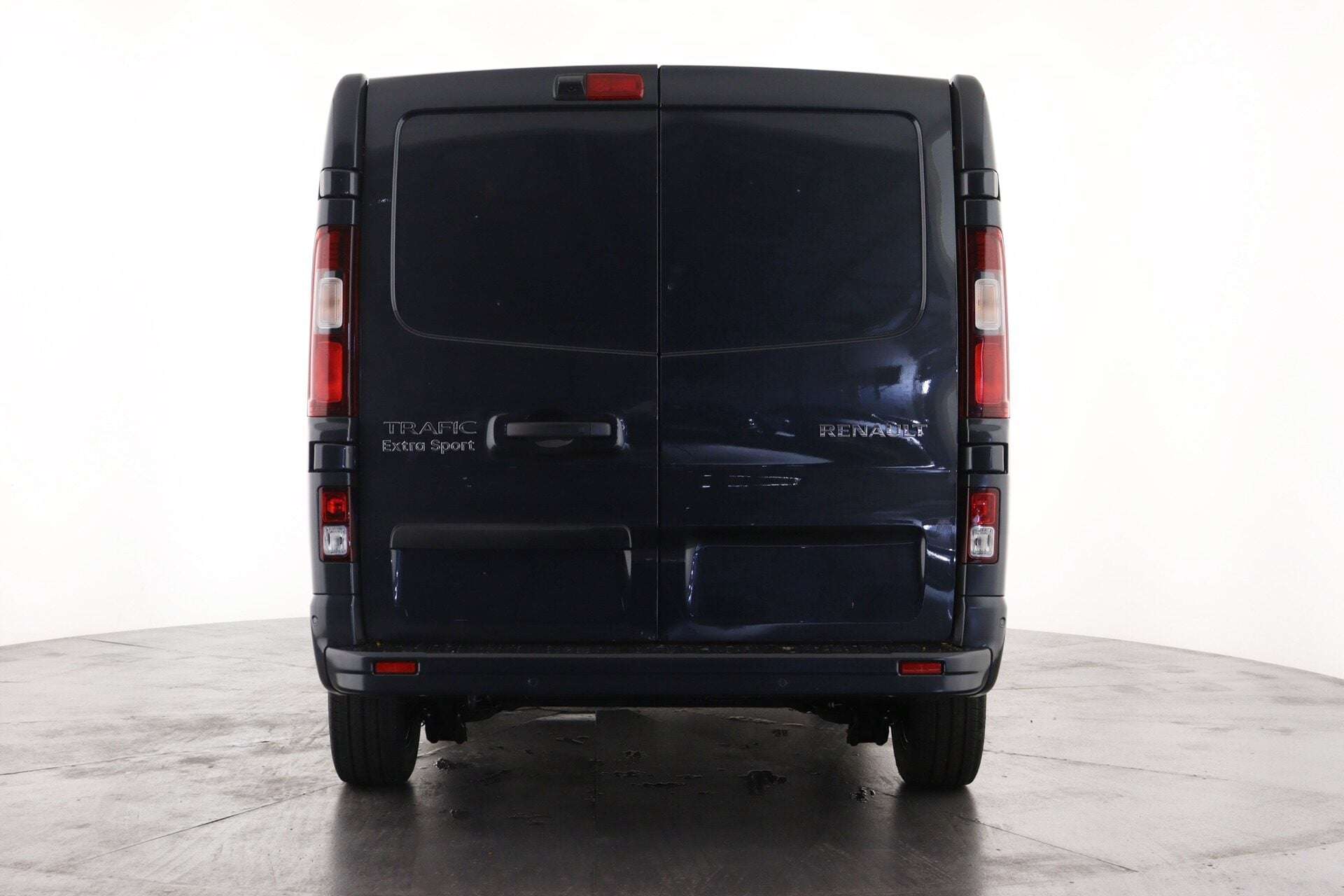 A 2026 RENAULT TRAFIC SL30 Blue dCi 170 Extra Sport EAG9 A 2026 RENAULT TRAFIC SL30 Blue dCi 170 Extra Sport EAG9