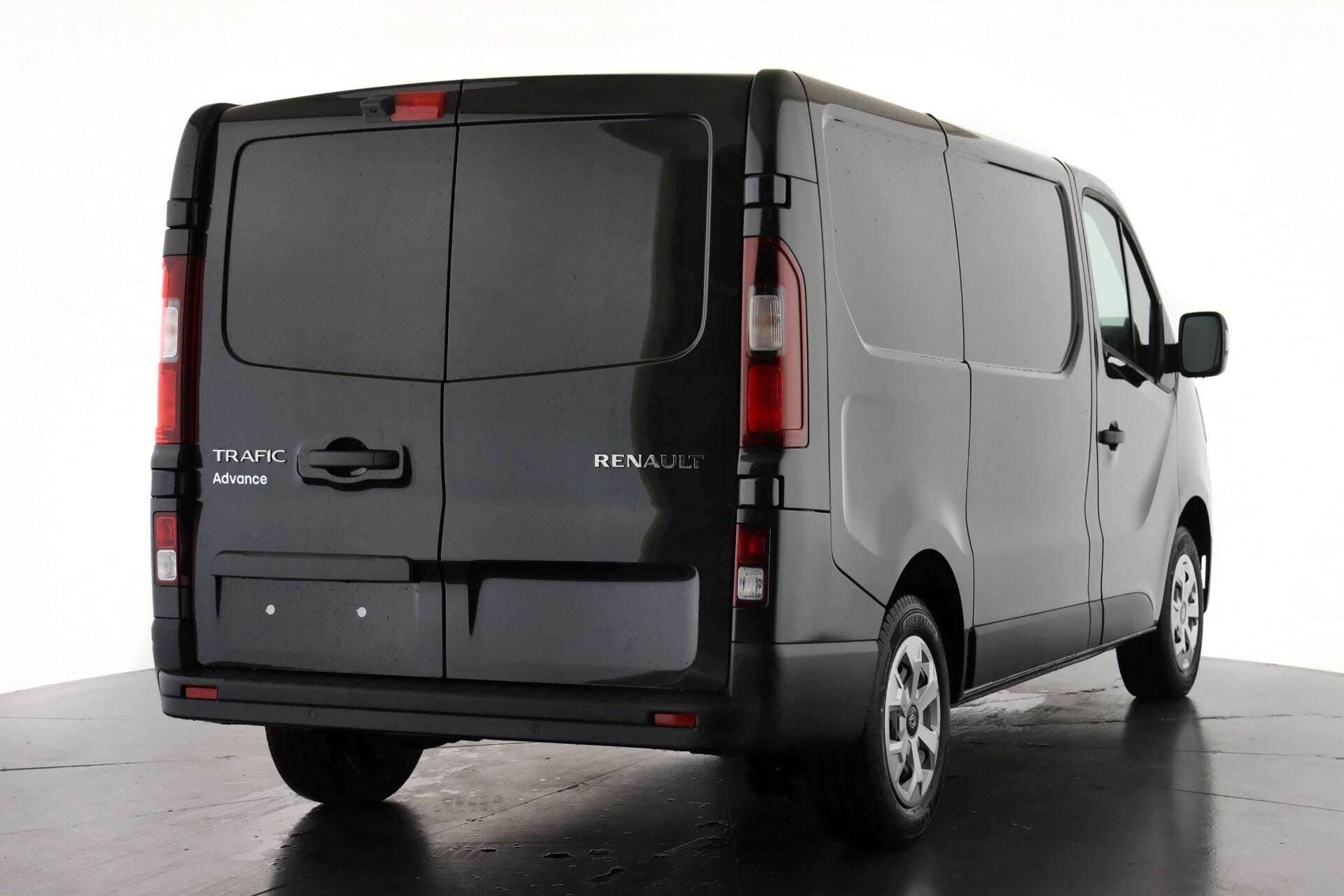 A 2026 RENAULT TRAFIC SL30 Blue dCi 130 Advance MY26 A 2026 RENAULT TRAFIC SL30 Blue dCi 130 Advance MY26