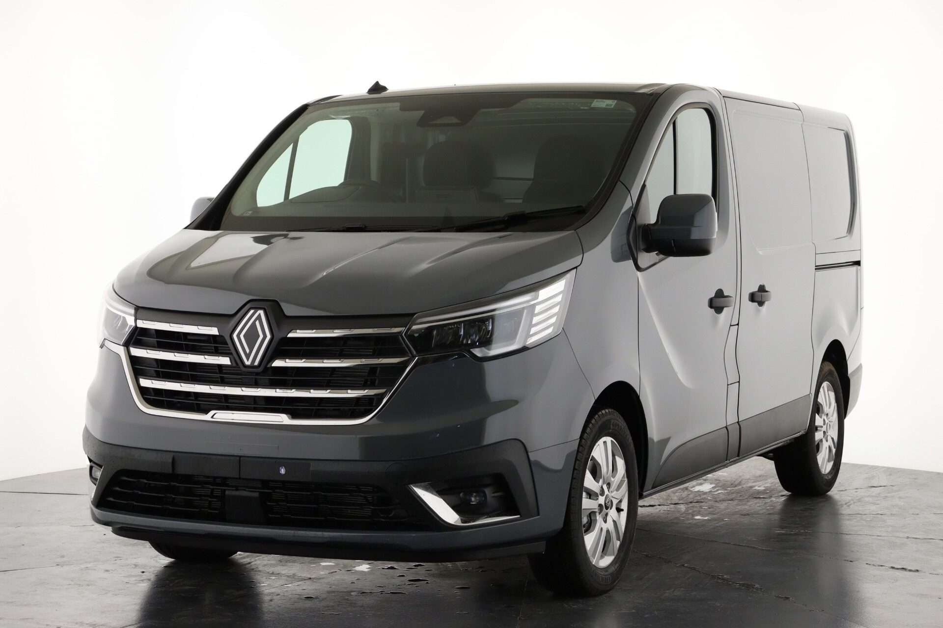2026 RENAULT TRAFIC 2026 RENAULT TRAFIC