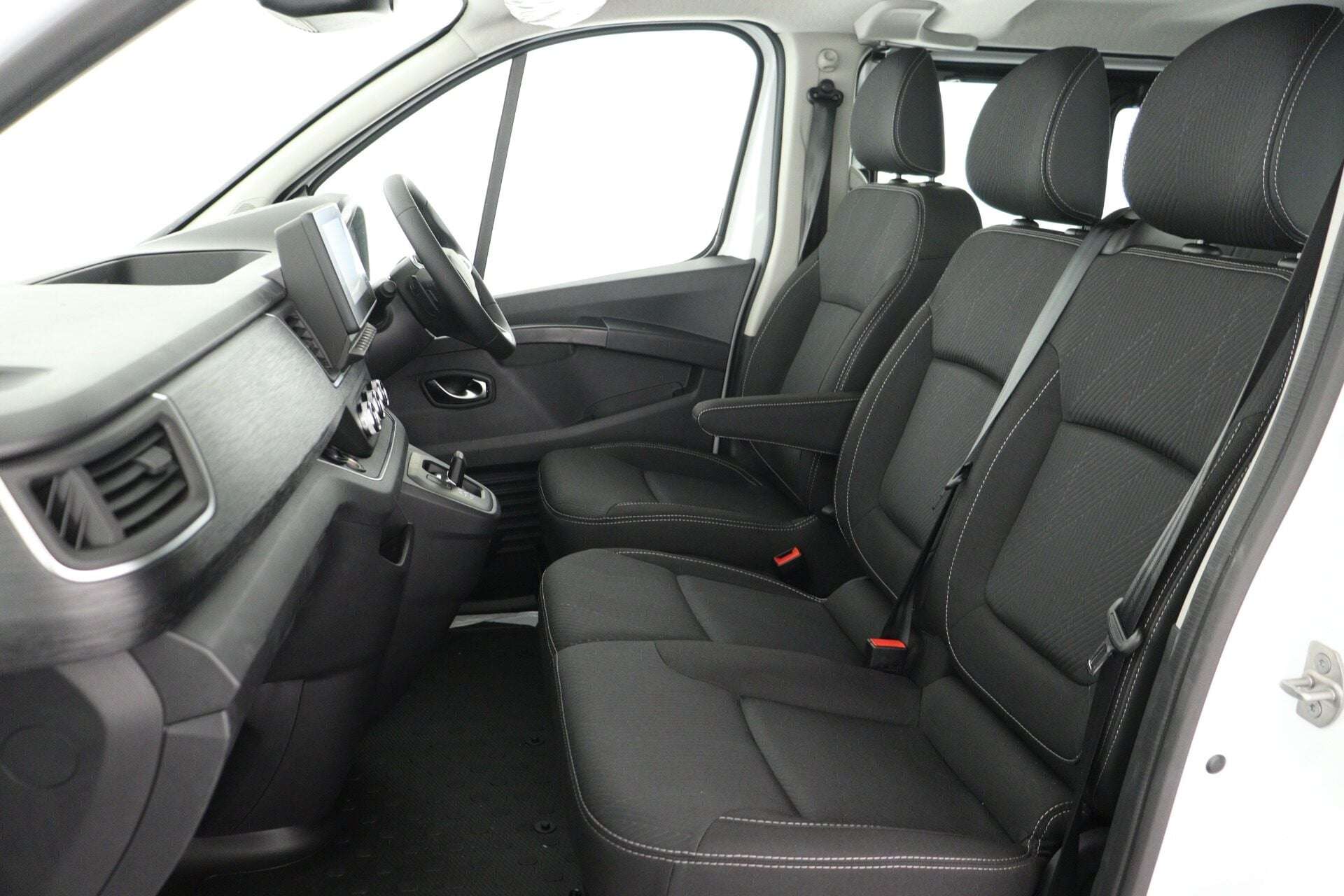 2026 RENAULT TRAFIC 2026 RENAULT TRAFIC