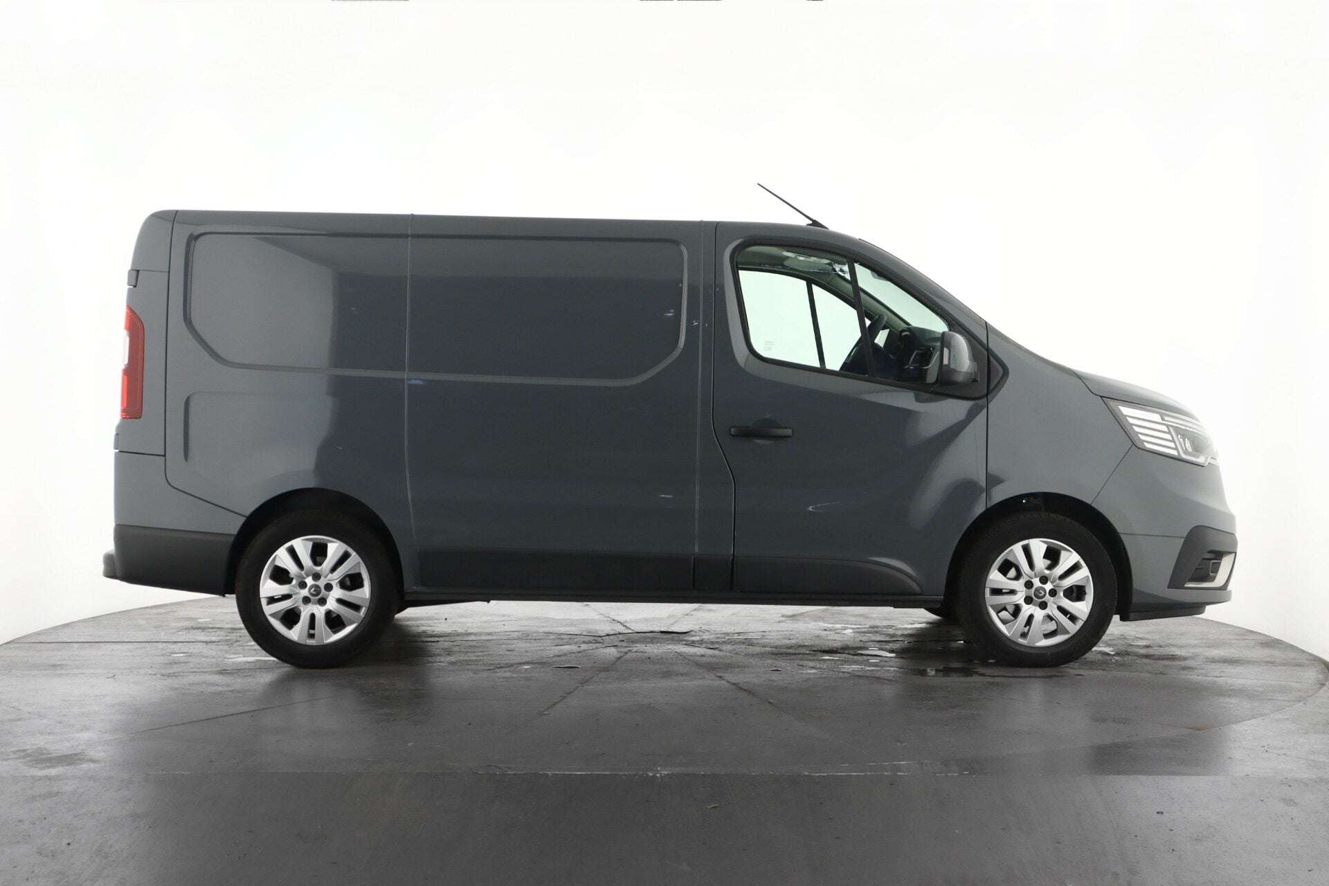 2022 RENAULT TRAFIC 2022 RENAULT TRAFIC