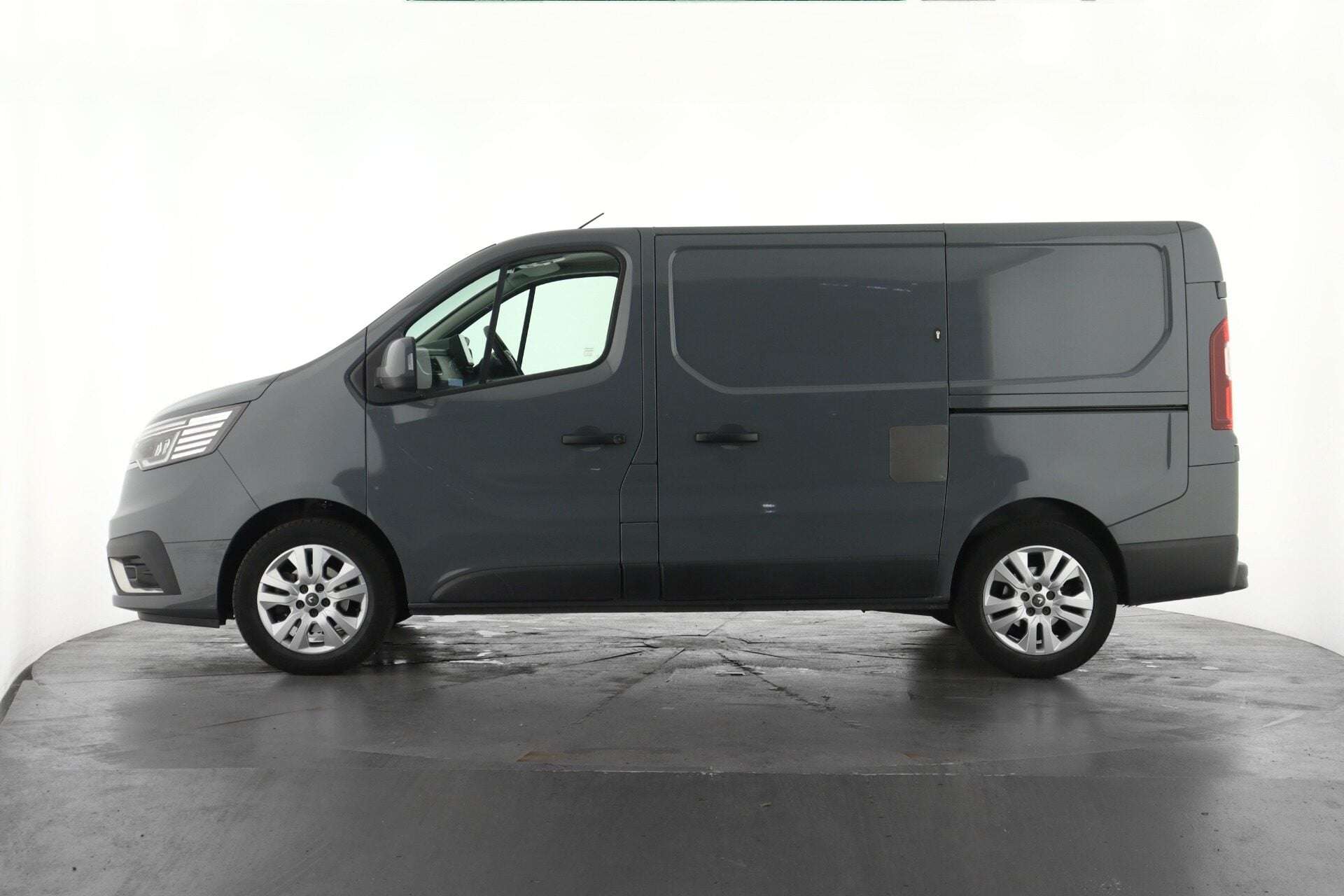 2022 RENAULT TRAFIC 2022 RENAULT TRAFIC