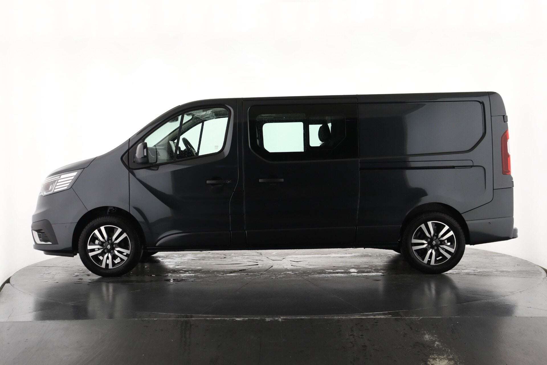 2026 RENAULT TRAFIC 2026 RENAULT TRAFIC