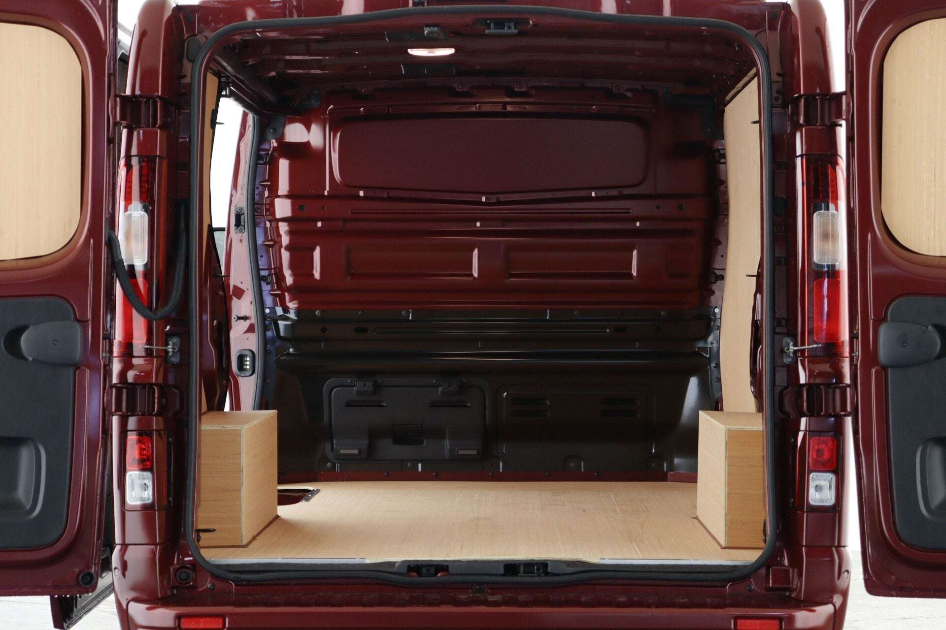 A 2026 RENAULT TRAFIC SL30 Blue dCi 130 Extra Panel Van MY26 A 2026 RENAULT TRAFIC SL30 Blue dCi 130 Extra Panel Van MY26