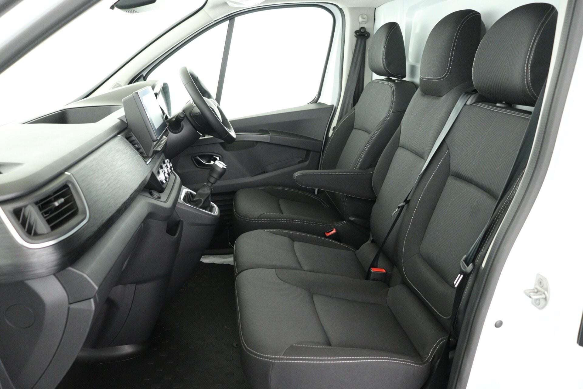2026 RENAULT TRAFIC 2026 RENAULT TRAFIC