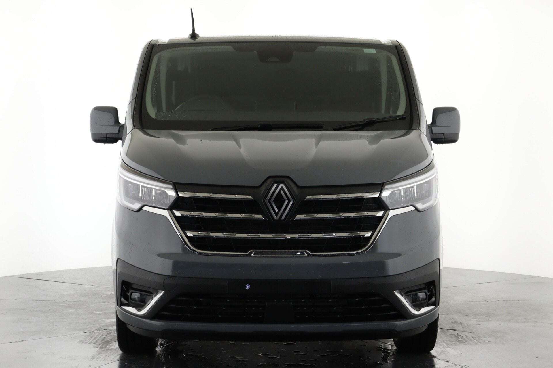 2026 RENAULT TRAFIC 2026 RENAULT TRAFIC