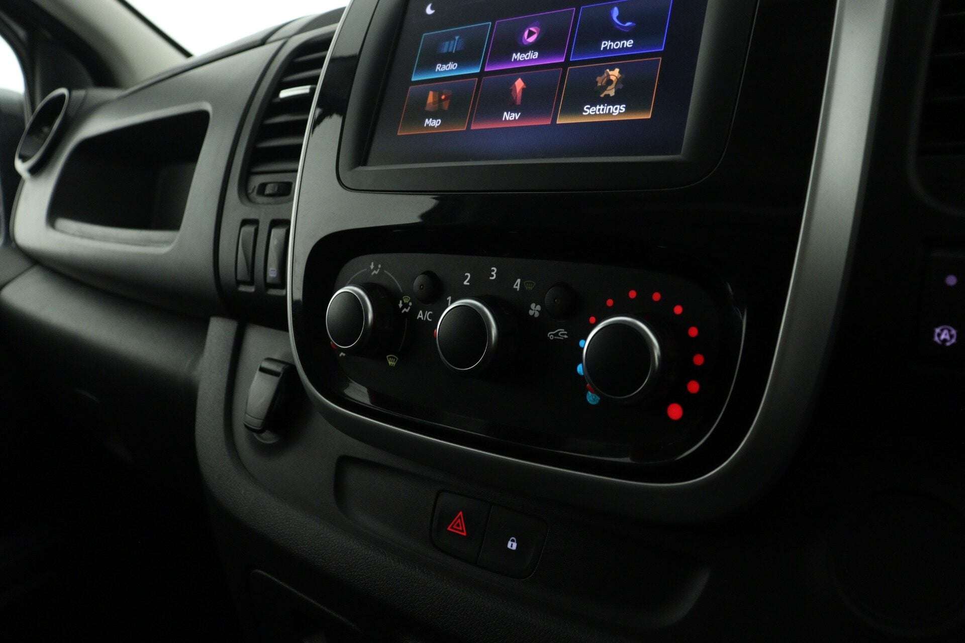 2020 RENAULT TRAFIC 2020 RENAULT TRAFIC