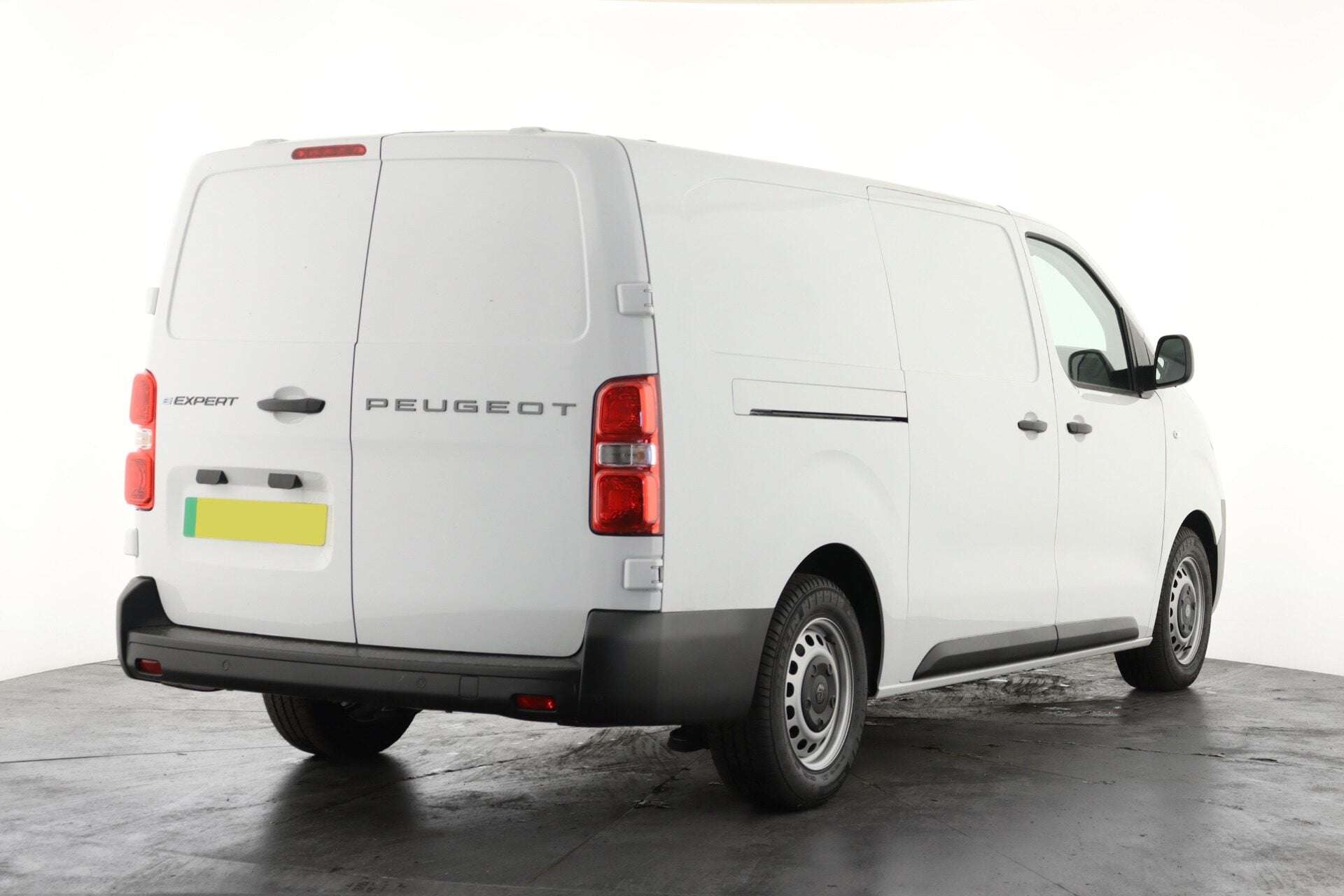 A 2025 PEUGEOT EXPERT Expert 100kW 75kWh Professional Van Auto A 2025 PEUGEOT EXPERT Expert 100kW 75kWh Professional Van Auto