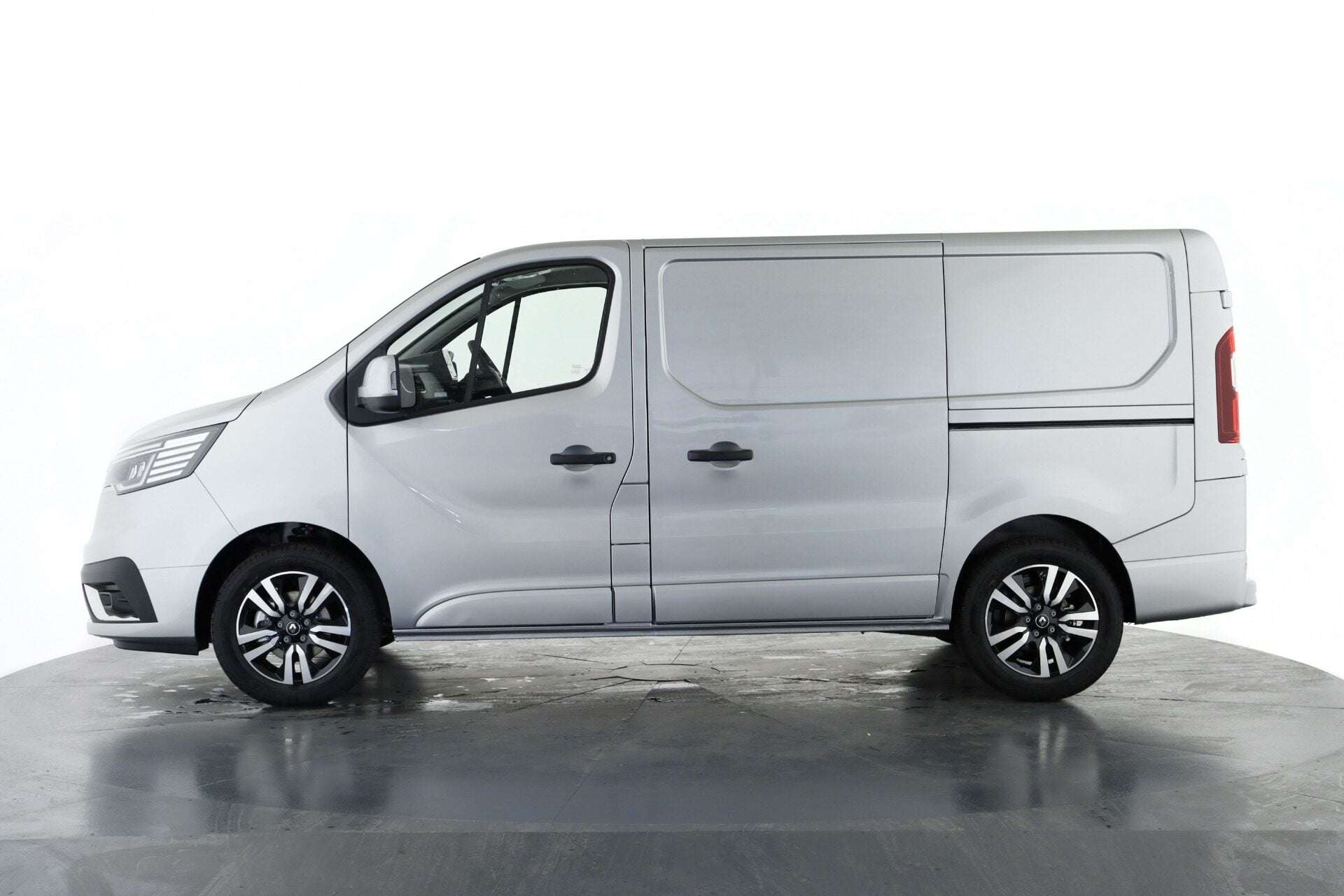 2026 RENAULT TRAFIC 2026 RENAULT TRAFIC