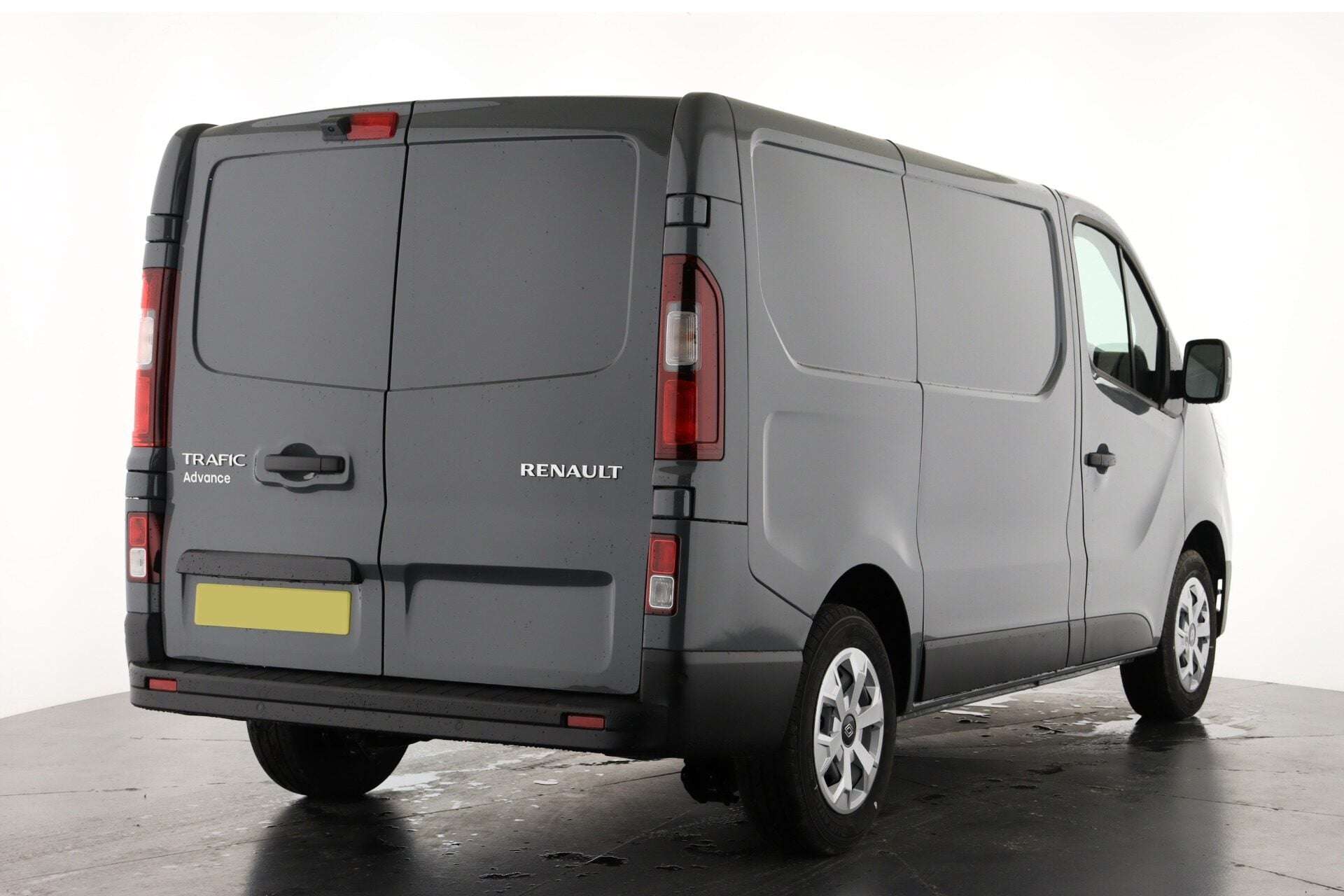 A 2026 RENAULT TRAFIC SL30 Blue dCi 130 Advance MY26 A 2026 RENAULT TRAFIC SL30 Blue dCi 130 Advance MY26