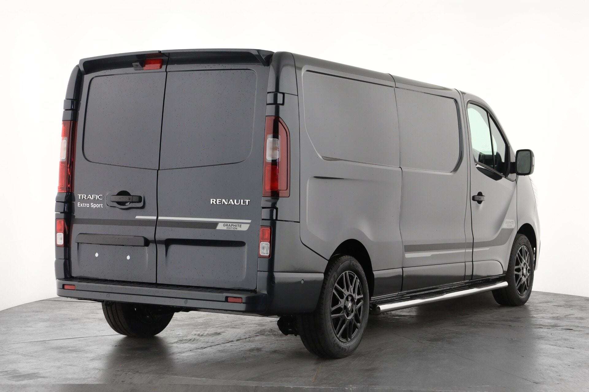 A 2026 RENAULT TRAFIC LL30 Blue dCi 170 Graphite Edition Van EAG9 A 2026 RENAULT TRAFIC LL30 Blue dCi 170 Graphite Edition Van EAG9