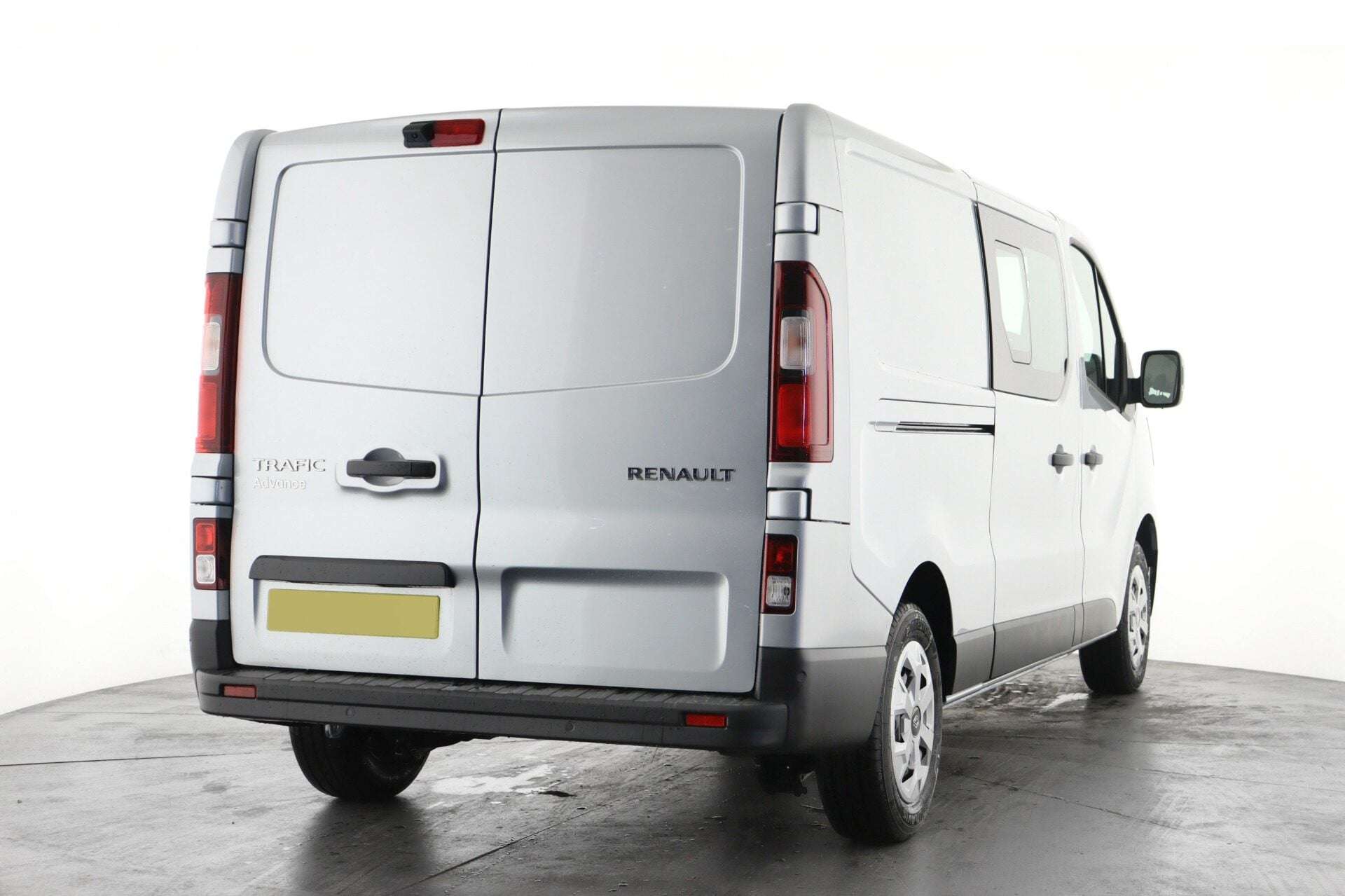 A 2026 RENAULT TRAFIC LL30 Blue dCi 130 Advance Crew Van A 2026 RENAULT TRAFIC LL30 Blue dCi 130 Advance Crew Van