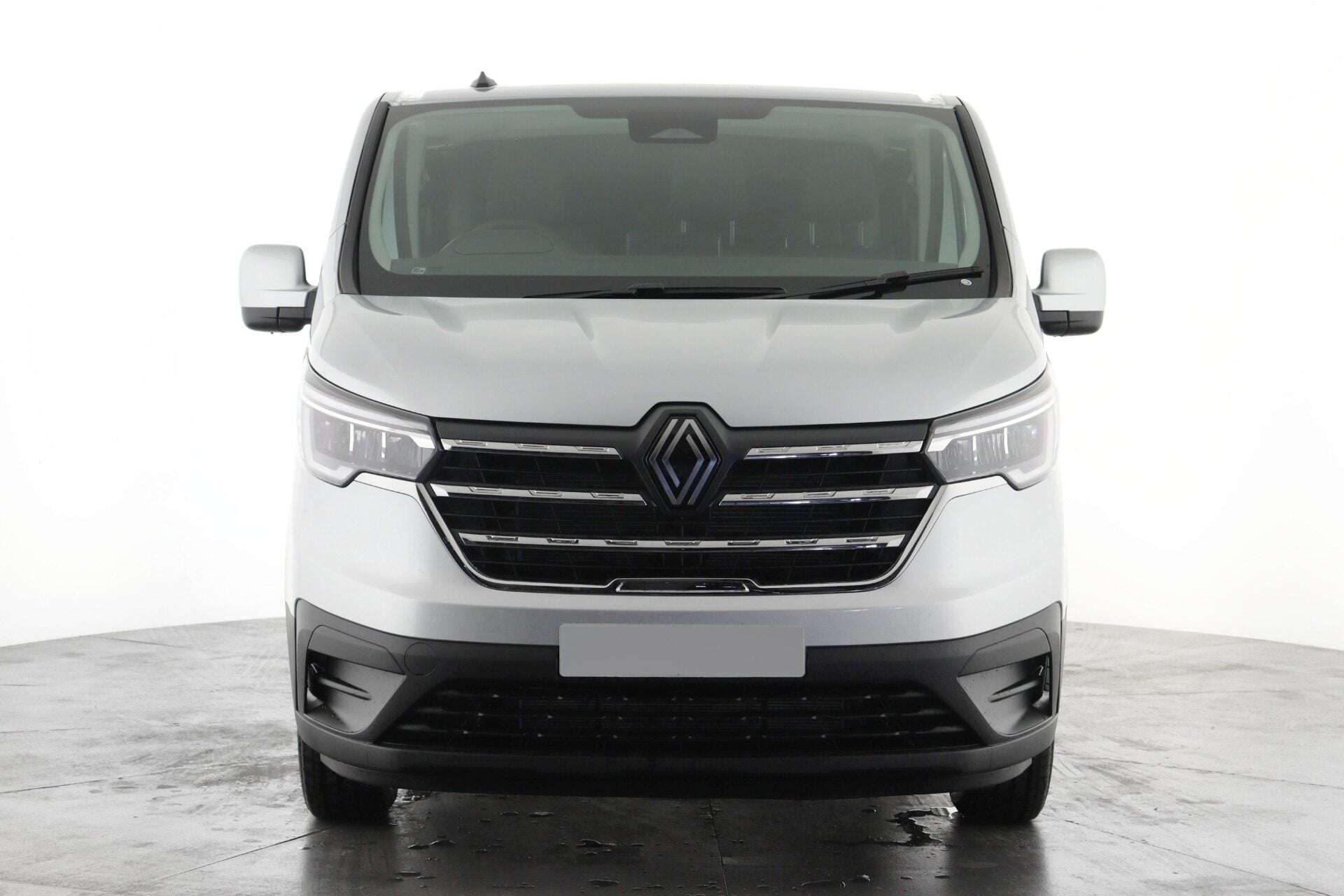 A 2026 RENAULT TRAFIC LL30 Blue dCi 130 Advance Crew Van A 2026 RENAULT TRAFIC LL30 Blue dCi 130 Advance Crew Van