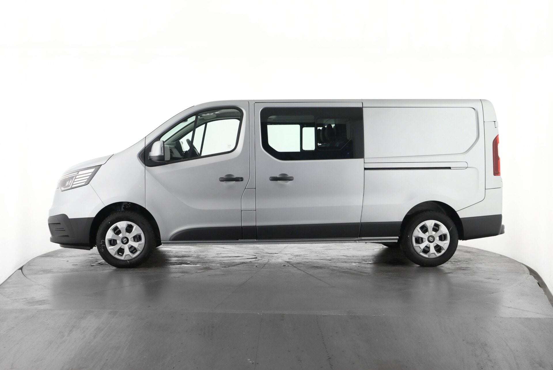 2026 RENAULT TRAFIC 2026 RENAULT TRAFIC