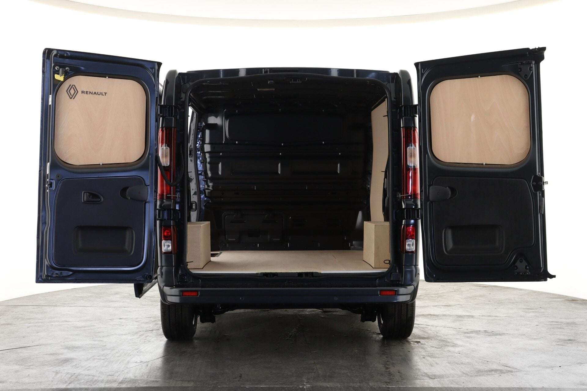A 2026 RENAULT TRAFIC SL30 Blue dCi 150 Graphite Edition A 2026 RENAULT TRAFIC SL30 Blue dCi 150 Graphite Edition