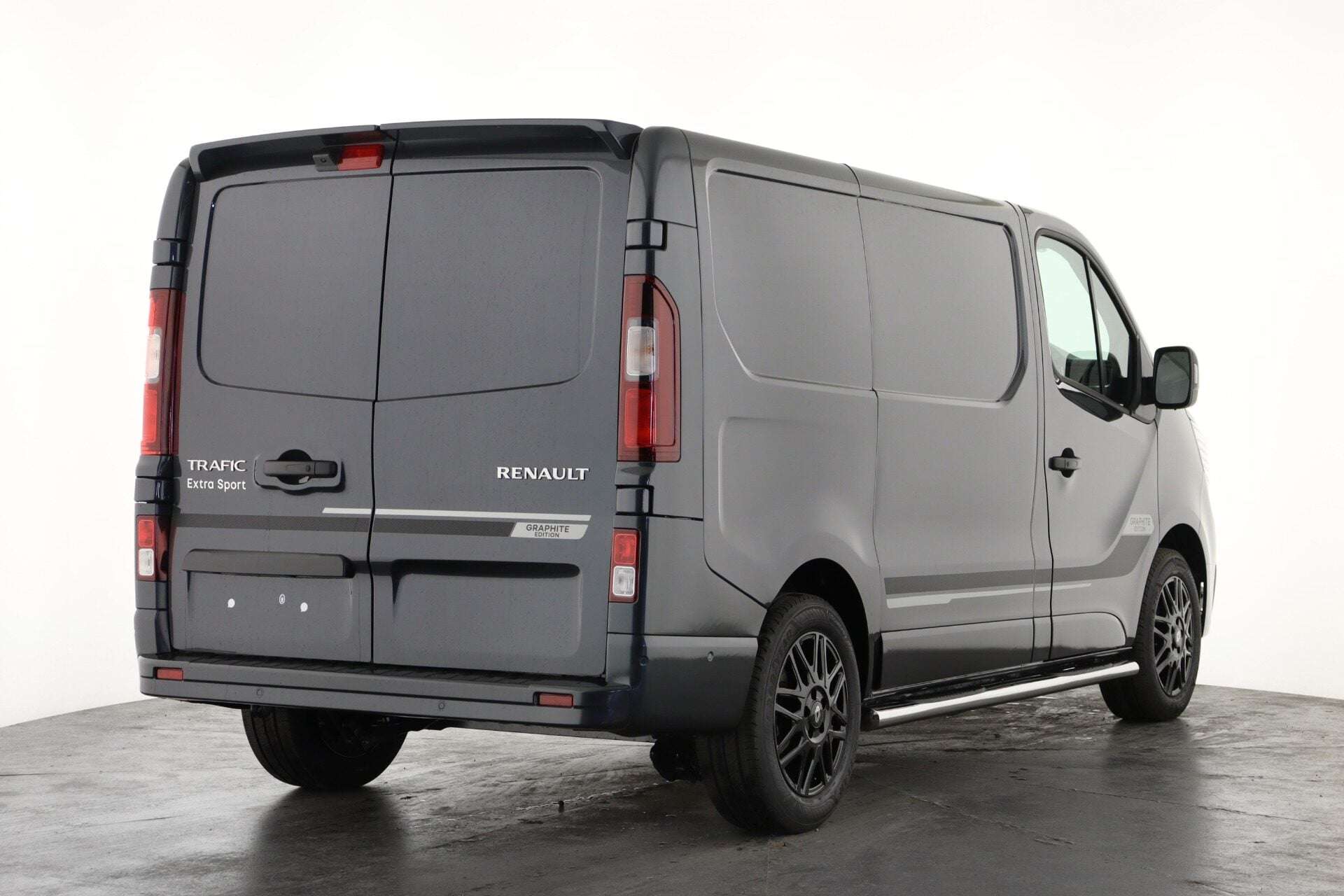 A 2026 RENAULT TRAFIC SL30 Blue dCi 150 Graphite Edition A 2026 RENAULT TRAFIC SL30 Blue dCi 150 Graphite Edition