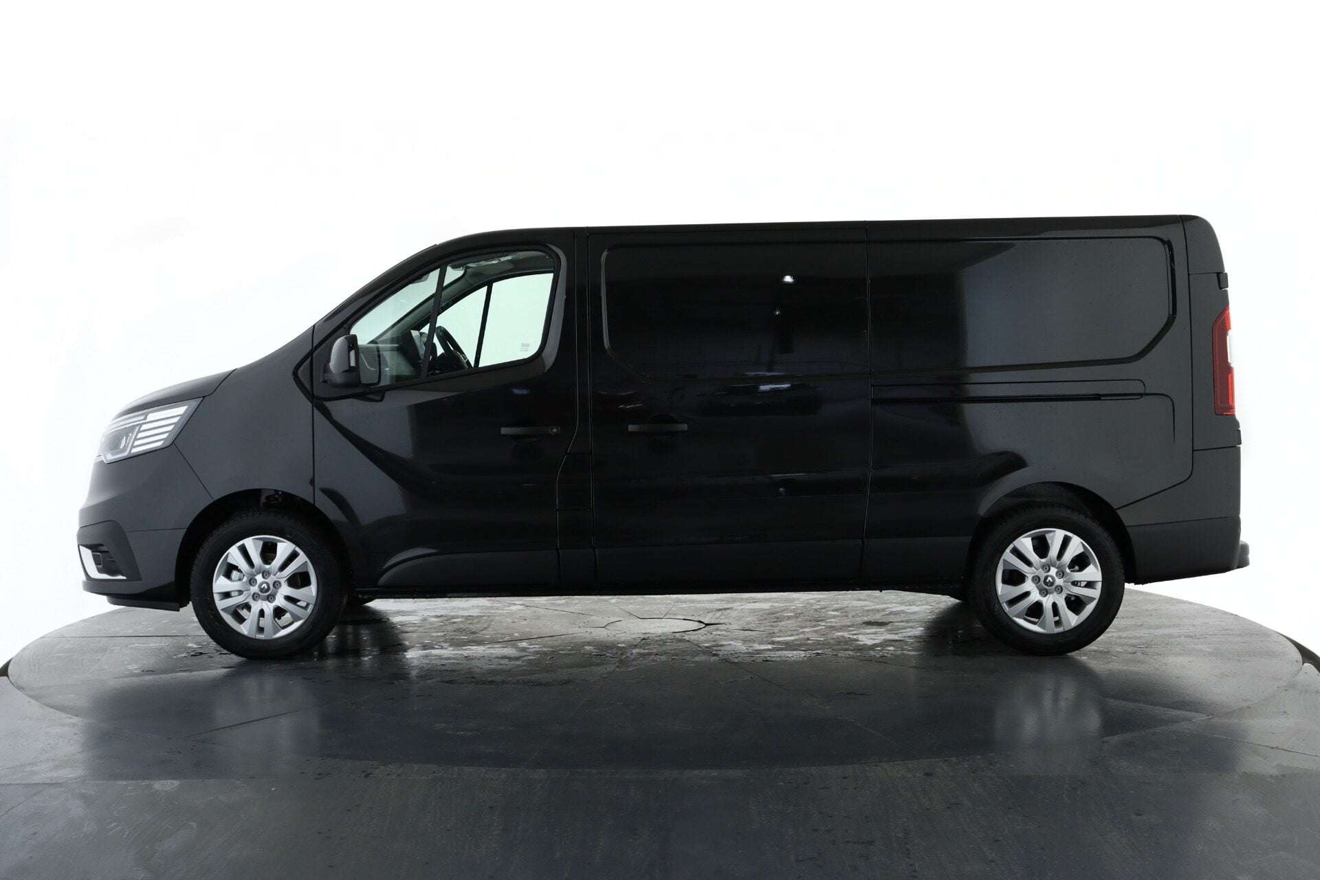 2026 RENAULT TRAFIC 2026 RENAULT TRAFIC