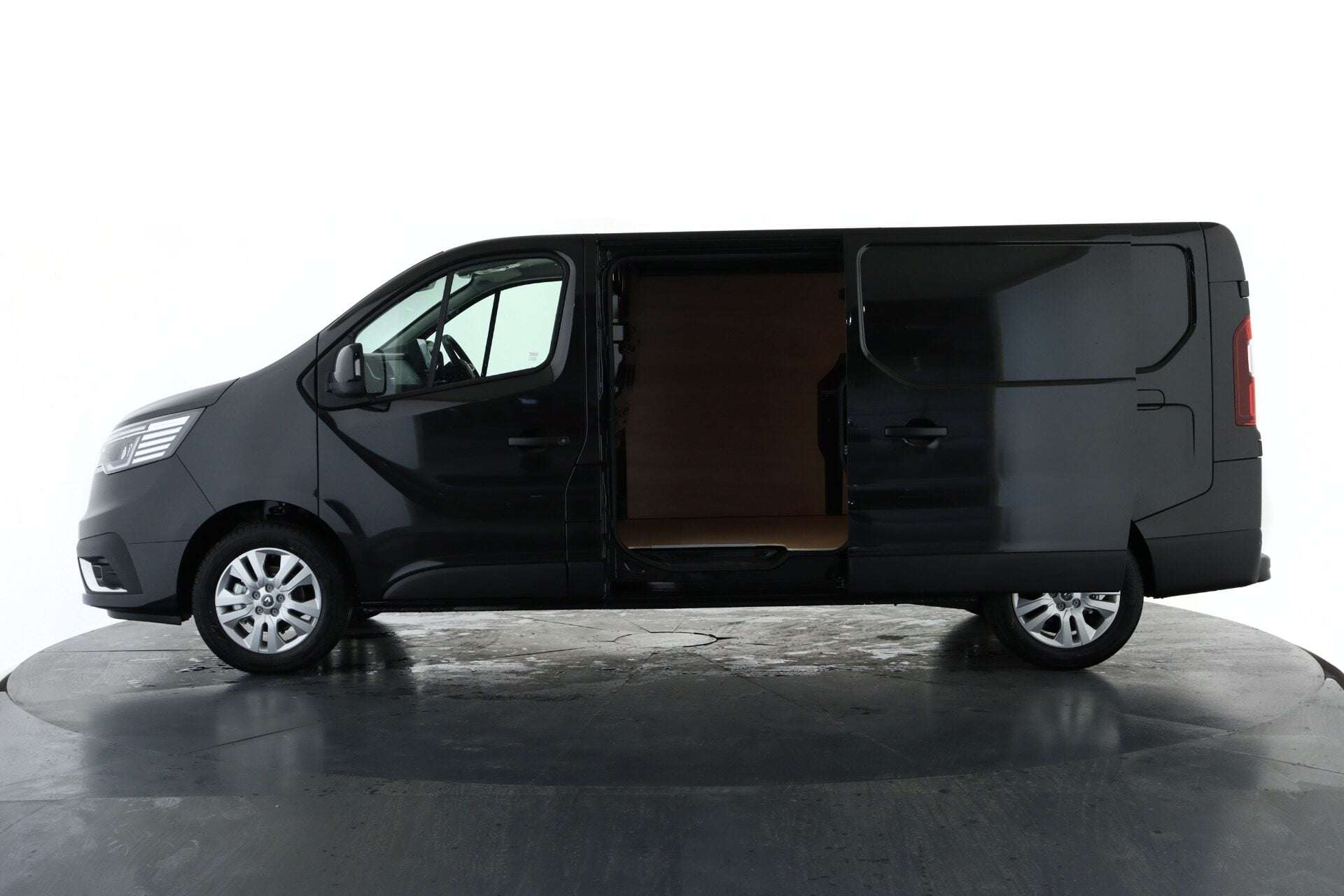 2026 RENAULT TRAFIC 2026 RENAULT TRAFIC