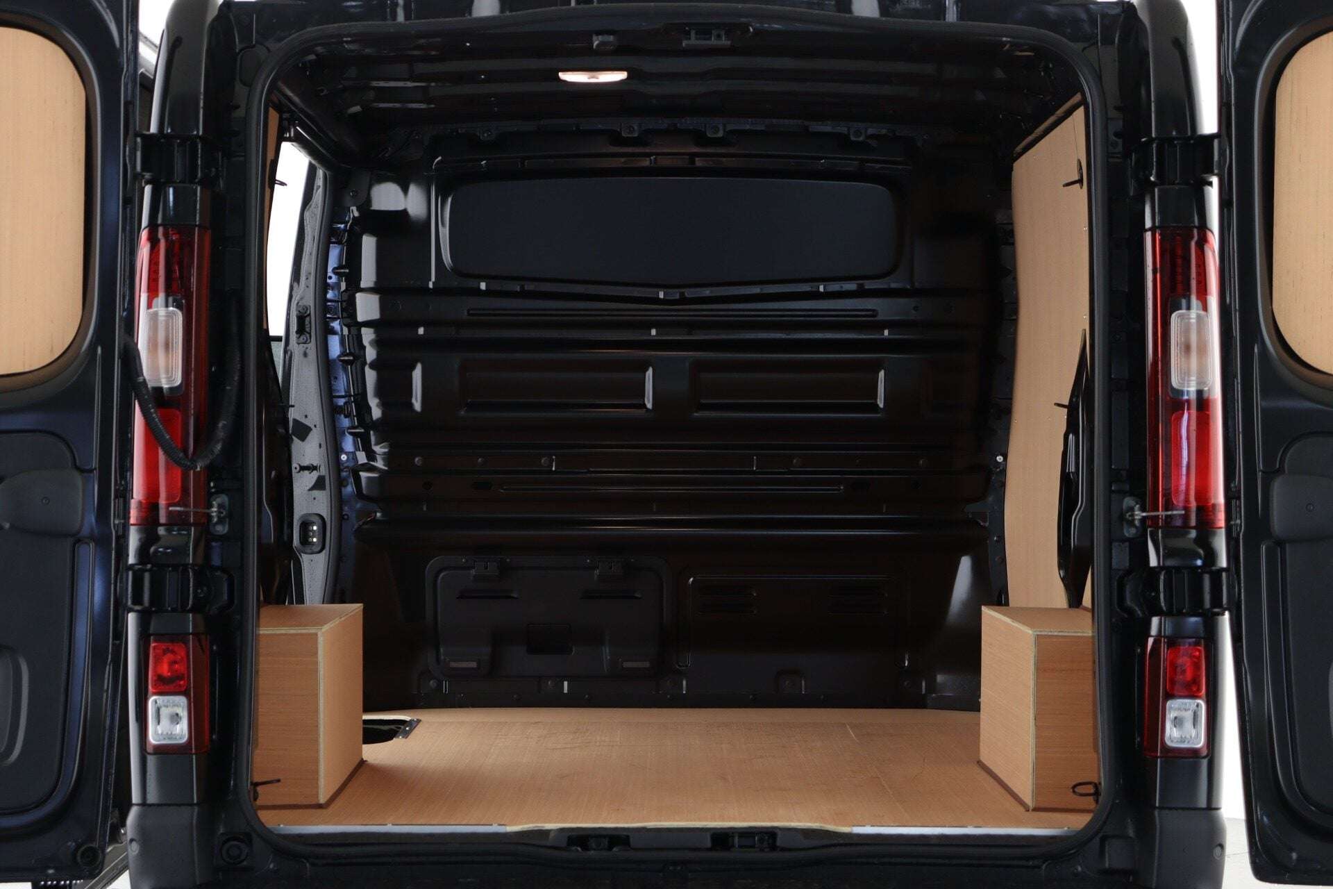 A 2026 RENAULT TRAFIC SL30 Blue dCi 130 Extra MY26 A 2026 RENAULT TRAFIC SL30 Blue dCi 130 Extra MY26