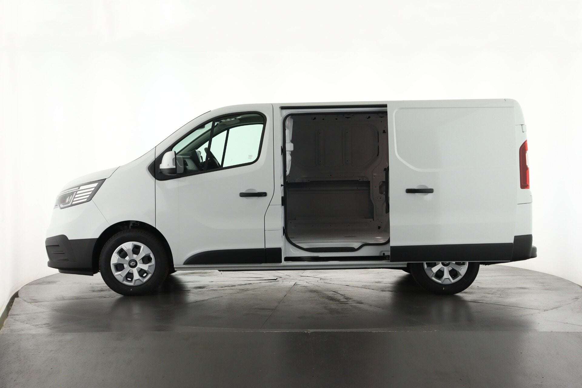 2025 RENAULT TRAFIC 2025 RENAULT TRAFIC