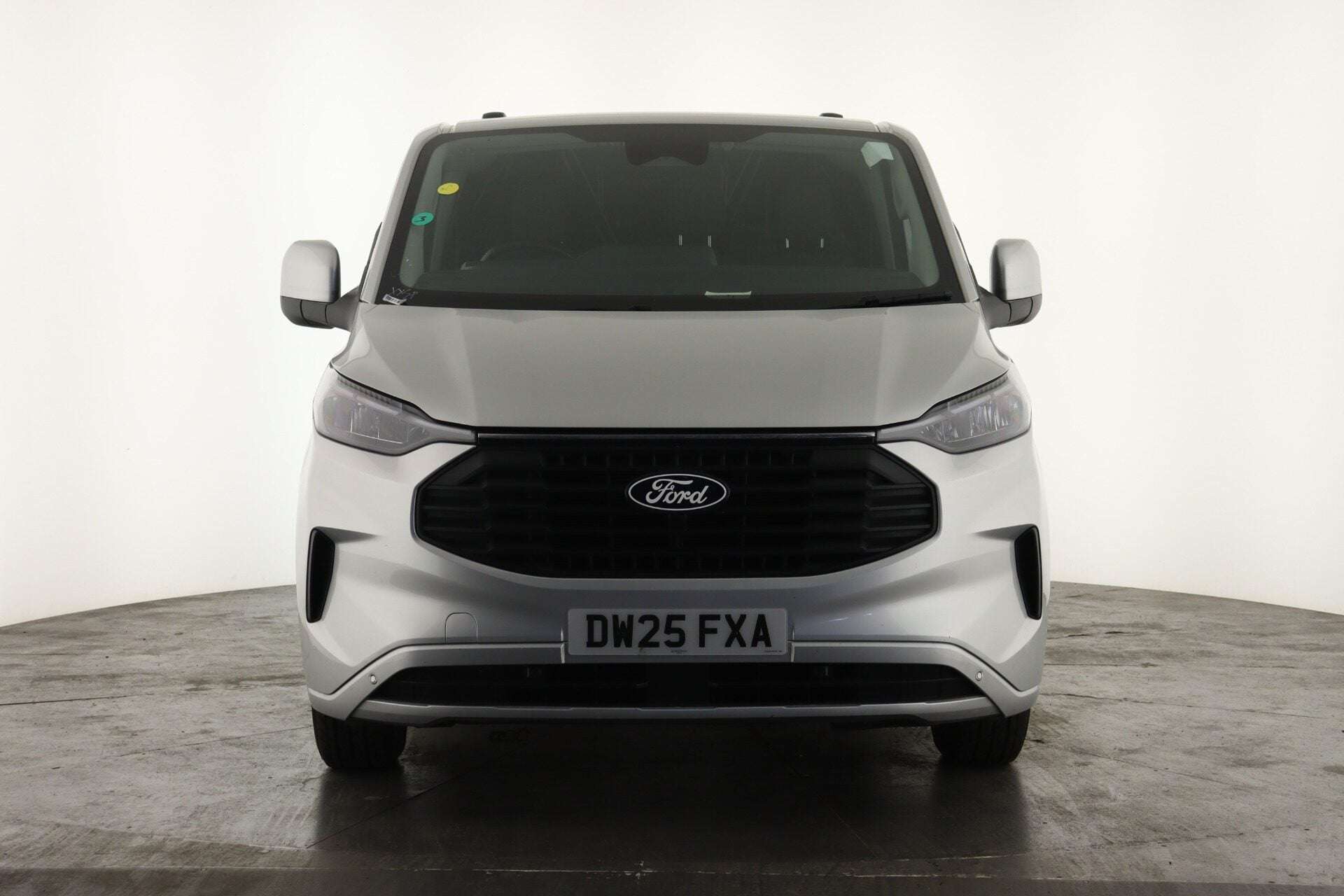 A 2025 FORD TRANSIT CUSTOM Ford Transit Custom L2H1 280limitd 136PS A 2025 FORD TRANSIT CUSTOM Ford Transit Custom L2H1 280limitd 136PS