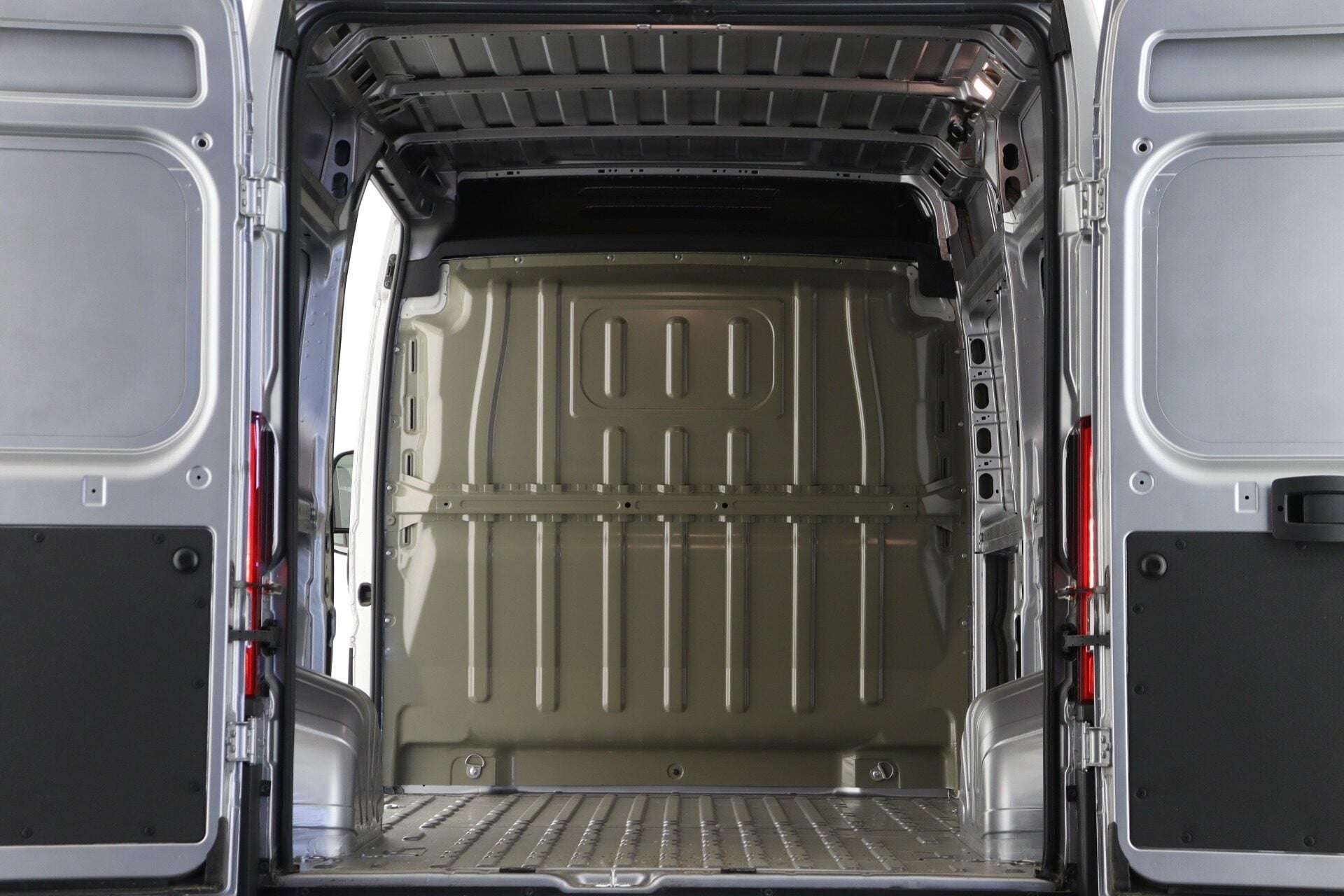 A 2026 CITROEN RELAY 35 L2H2 2.2 BlueHDi 140 Enterprise A 2026 CITROEN RELAY 35 L2H2 2.2 BlueHDi 140 Enterprise
