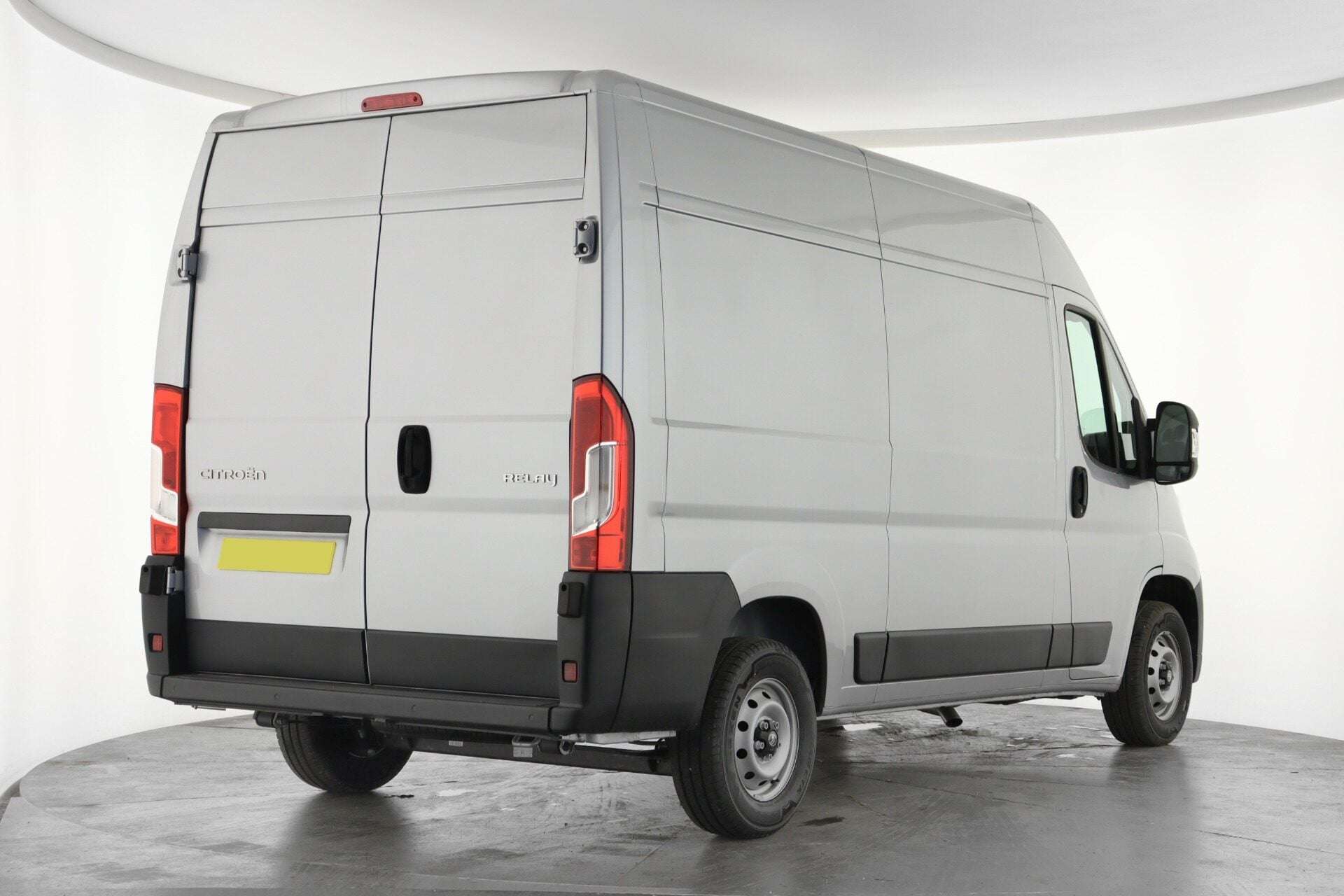 A 2026 CITROEN RELAY 35 L2H2 2.2 BlueHDi 140 Enterprise A 2026 CITROEN RELAY 35 L2H2 2.2 BlueHDi 140 Enterprise