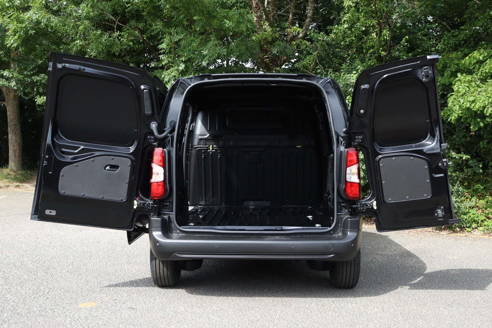 A 2026 CITROEN BERLINGO M 1.5 D 100ps Van Enterprise Plus A 2026 CITROEN BERLINGO M 1.5 D 100ps Van Enterprise Plus