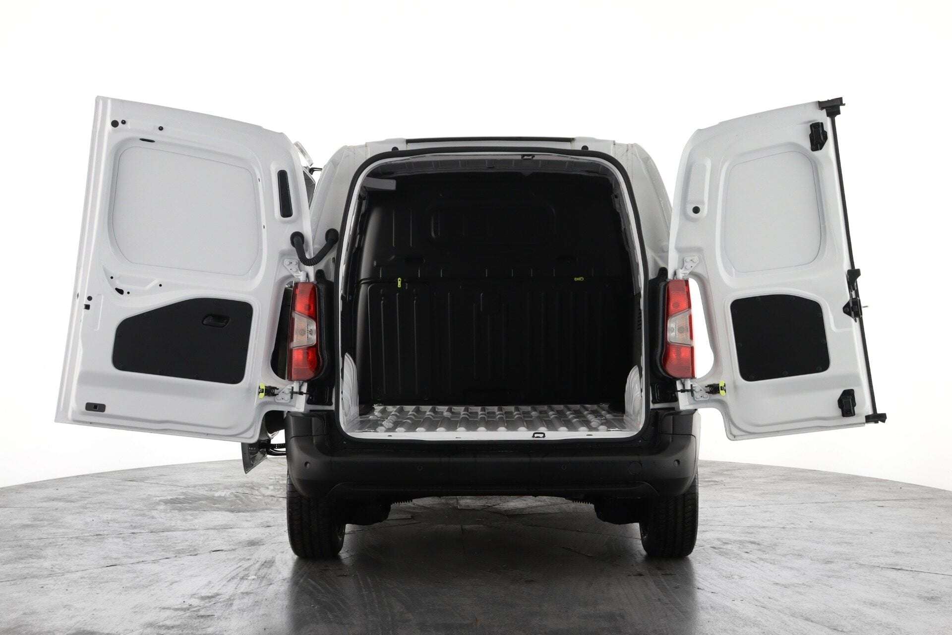 A 2026 CITROEN BERLINGO M 1.5 D 100ps Van Enterprise Plus A 2026 CITROEN BERLINGO M 1.5 D 100ps Van Enterprise Plus