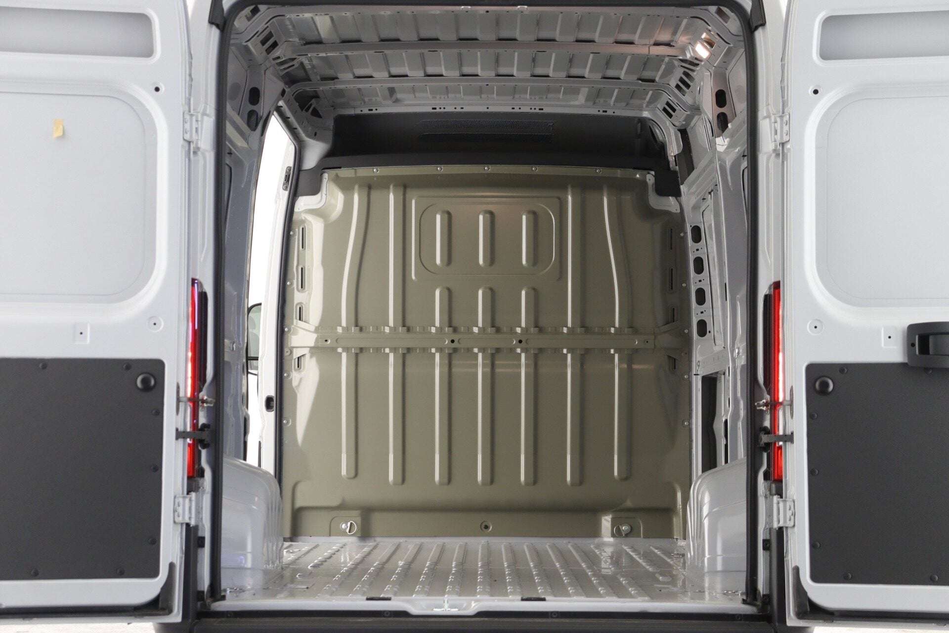A 2026 CITROEN RELAY 35 L2H2 2.2 BlueHDi 140 Enterprise A 2026 CITROEN RELAY 35 L2H2 2.2 BlueHDi 140 Enterprise