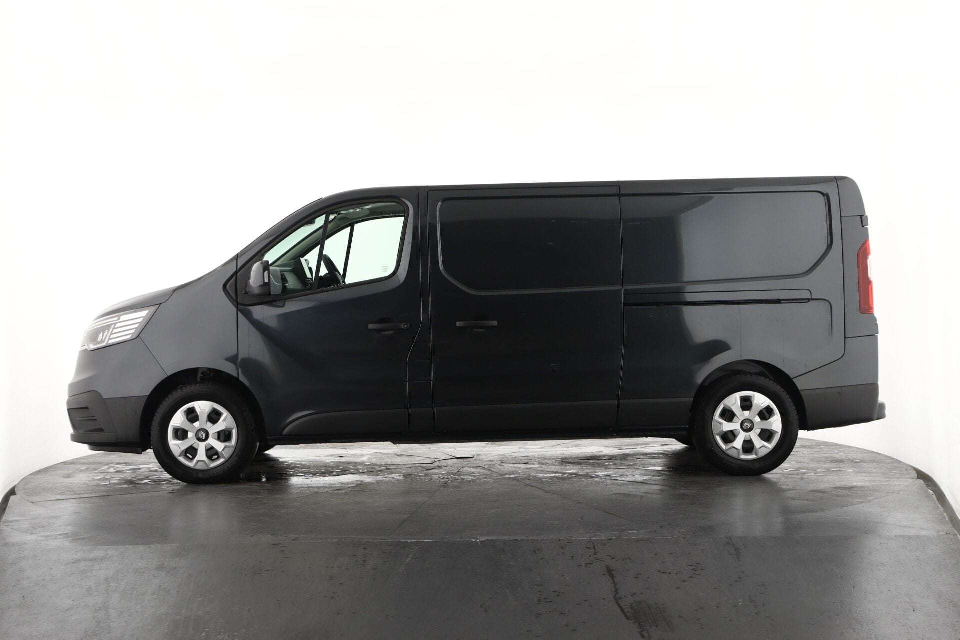 2026 RENAULT TRAFIC 2026 RENAULT TRAFIC