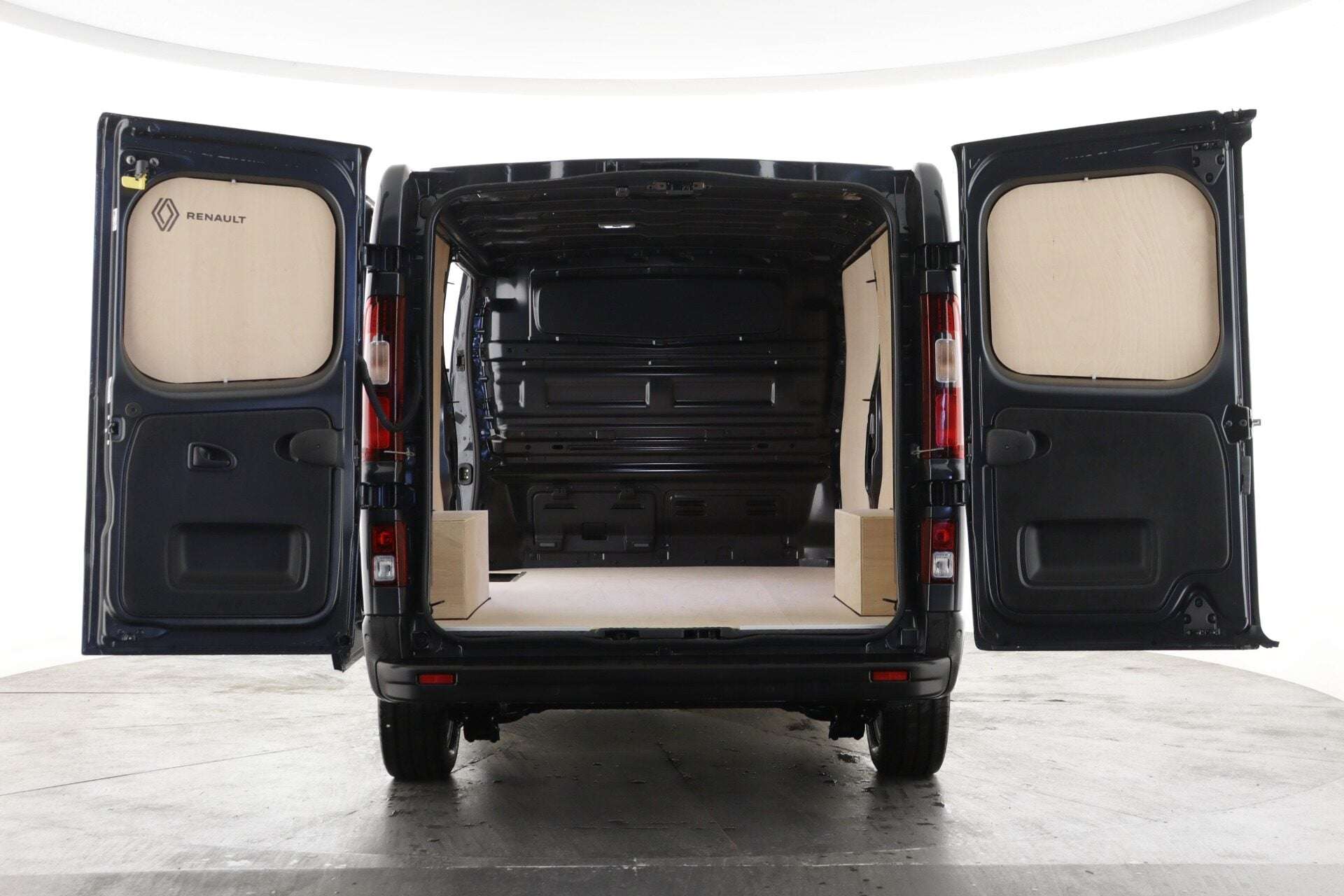 A 2026 RENAULT TRAFIC LL30 Blue dCi 130 Advance Panel Van MY26 A 2026 RENAULT TRAFIC LL30 Blue dCi 130 Advance Panel Van MY26