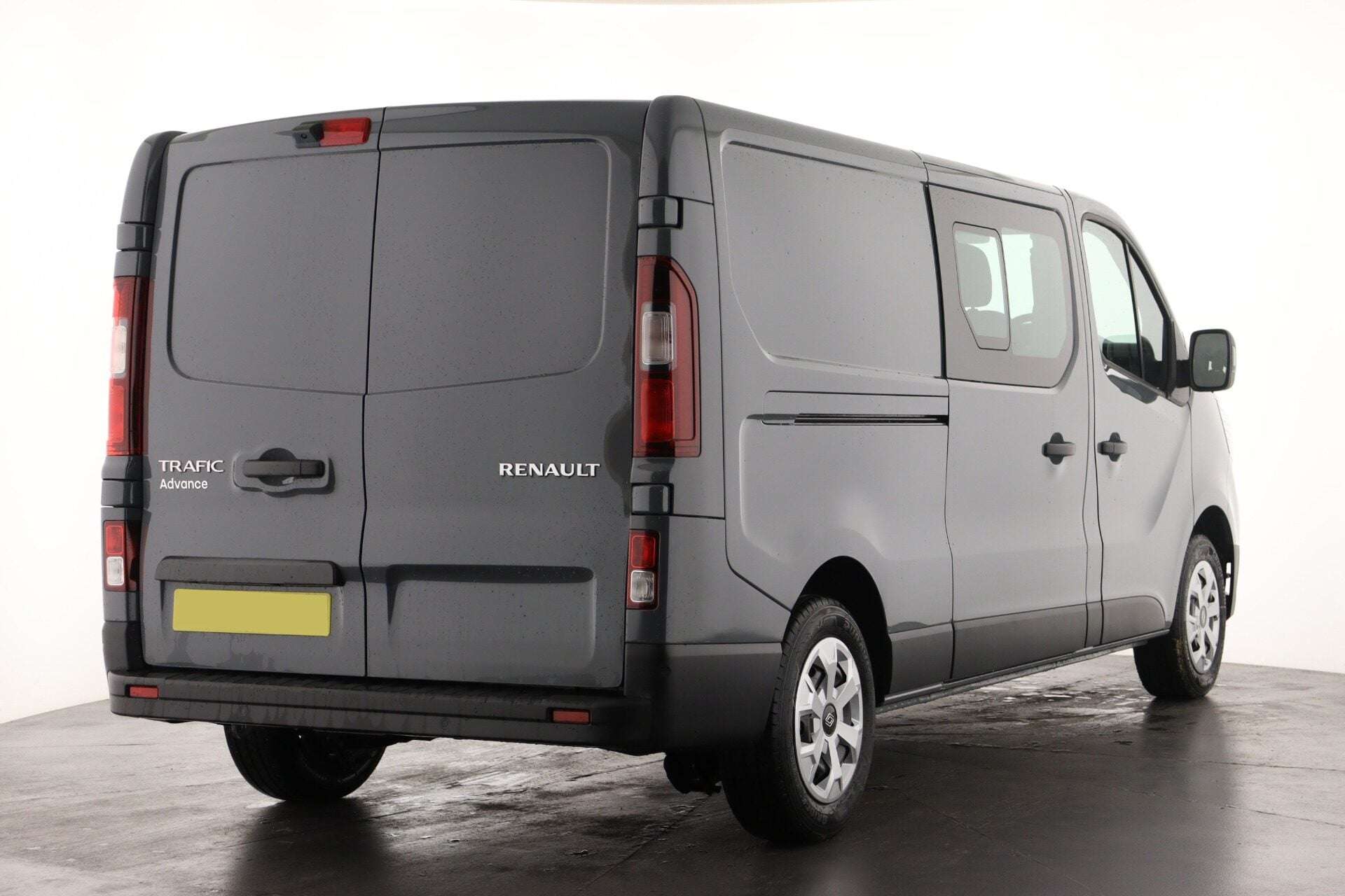 A 2026 RENAULT TRAFIC LL30 Blue dCi 130 Advance Crew Van MY26 A 2026 RENAULT TRAFIC LL30 Blue dCi 130 Advance Crew Van MY26