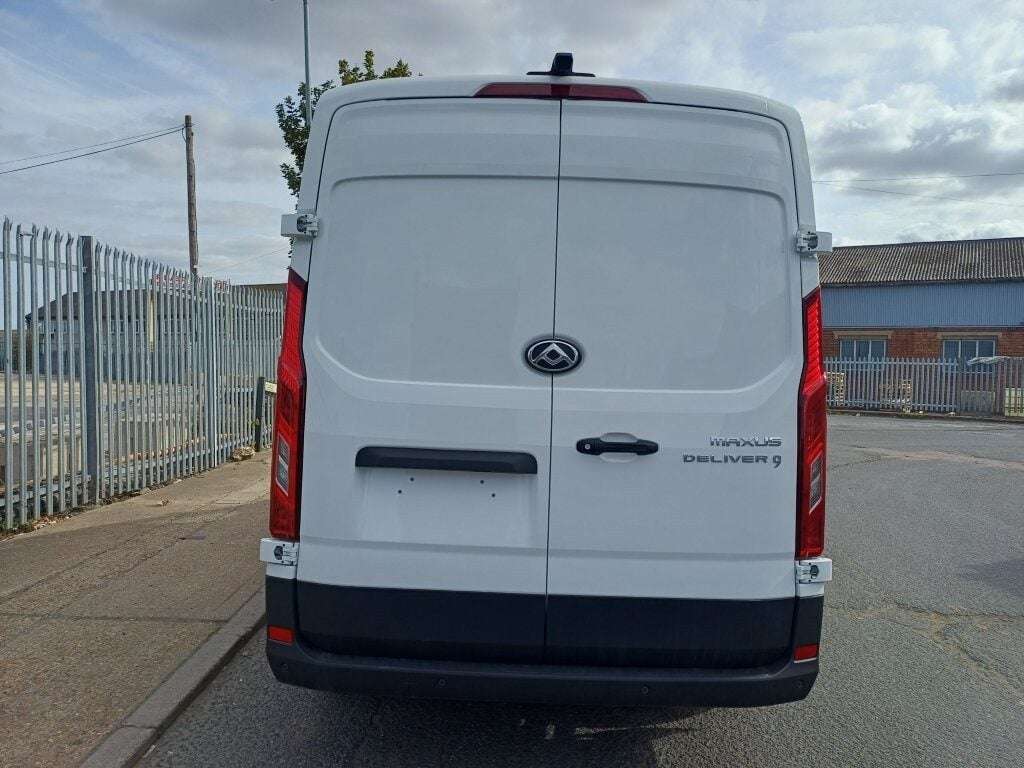 A null MAXUS DELIVER 9 L3H2 2.0 D20 150ps Base A null MAXUS DELIVER 9 L3H2 2.0 D20 150ps Base